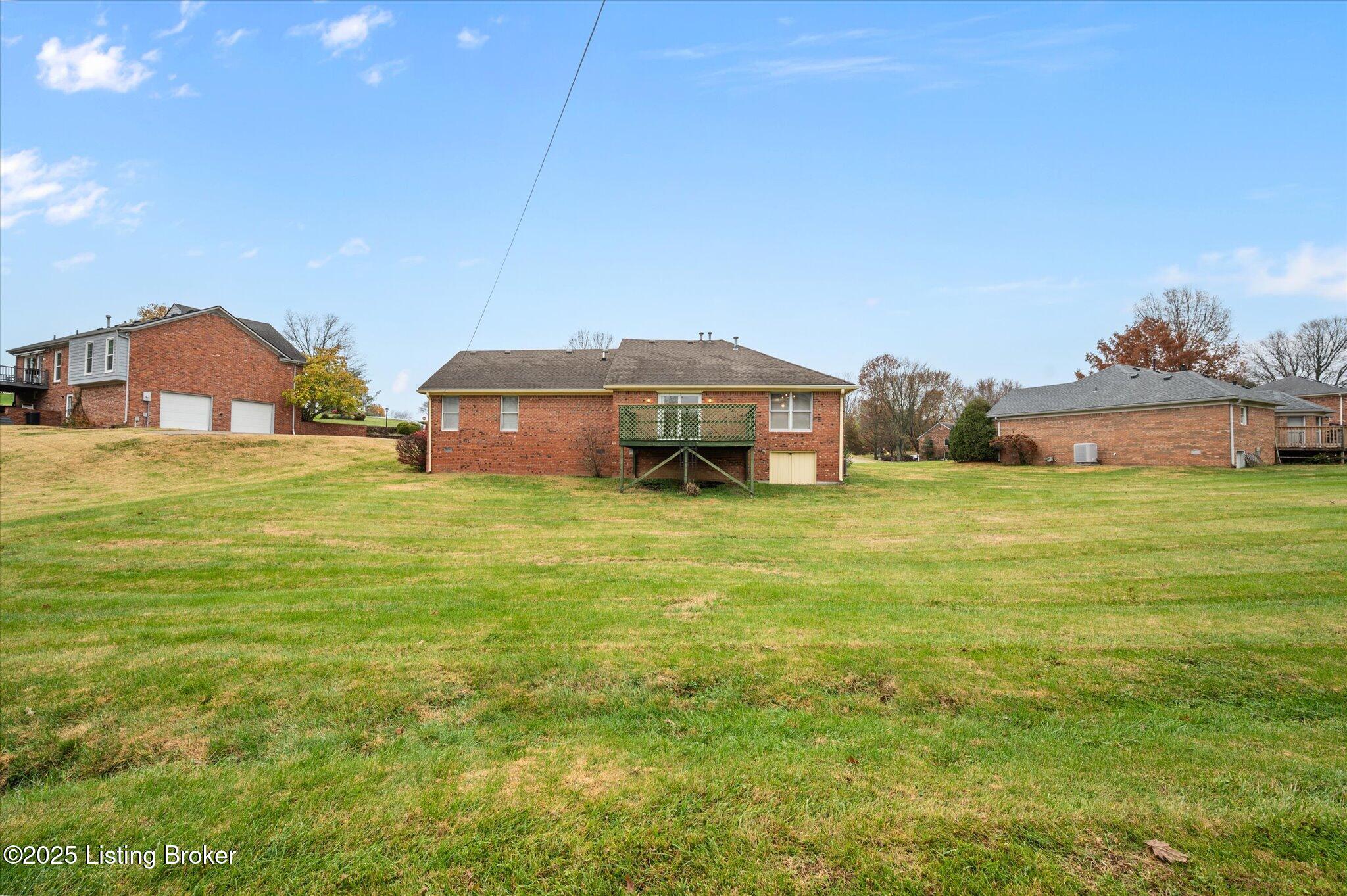 213 Winding Way