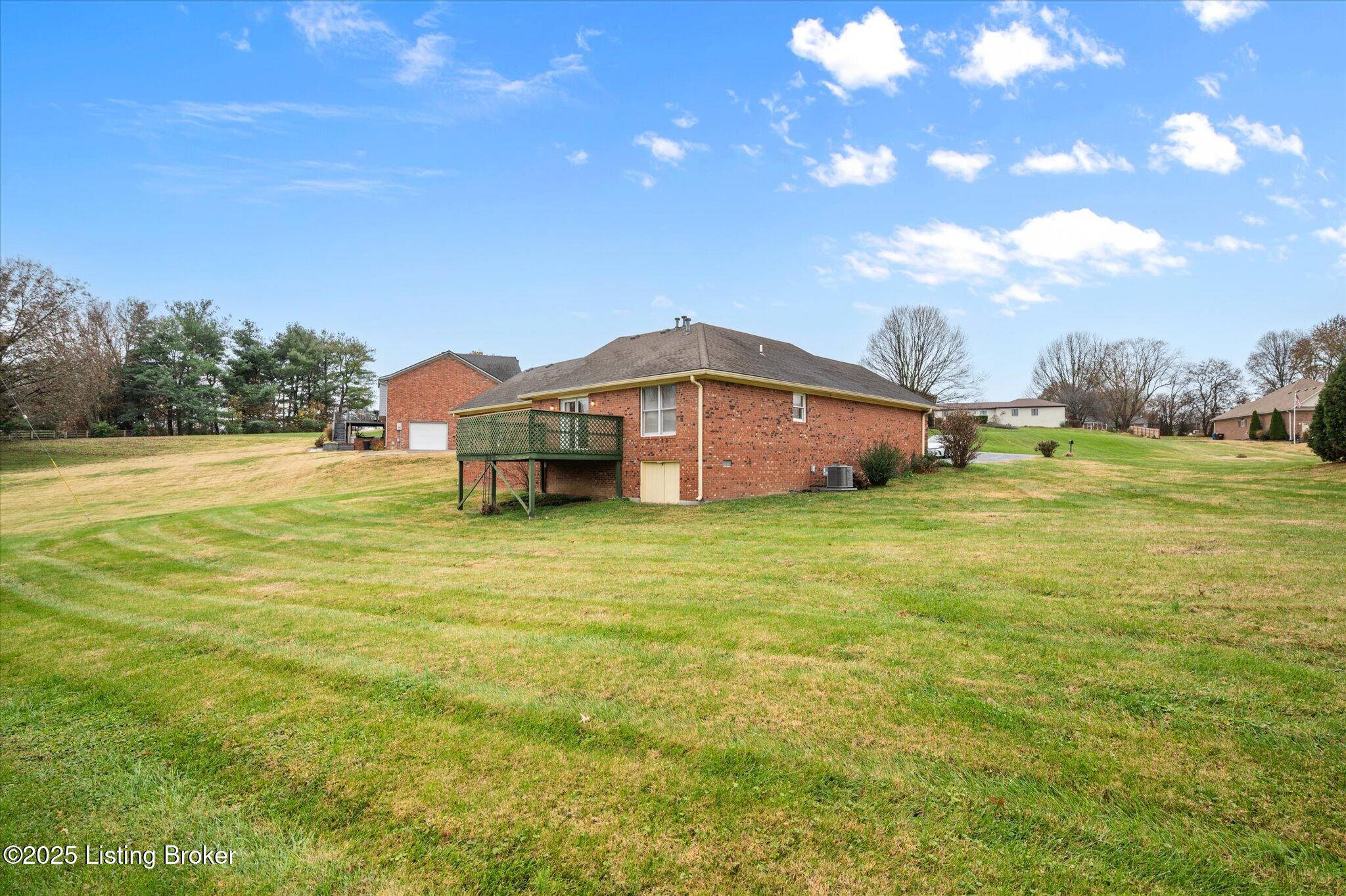 213 Winding Way