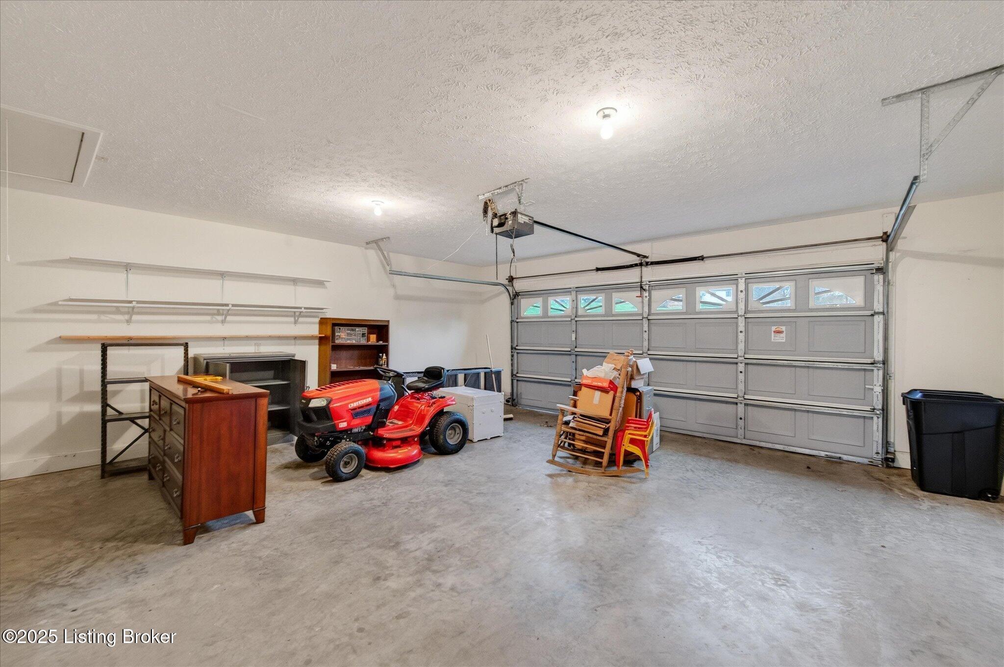 213 Winding Way