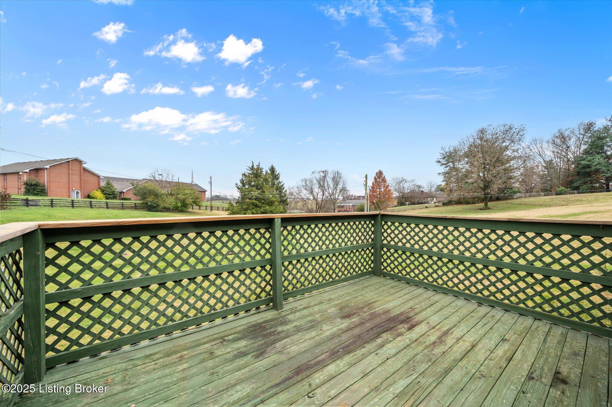 213 Winding Way