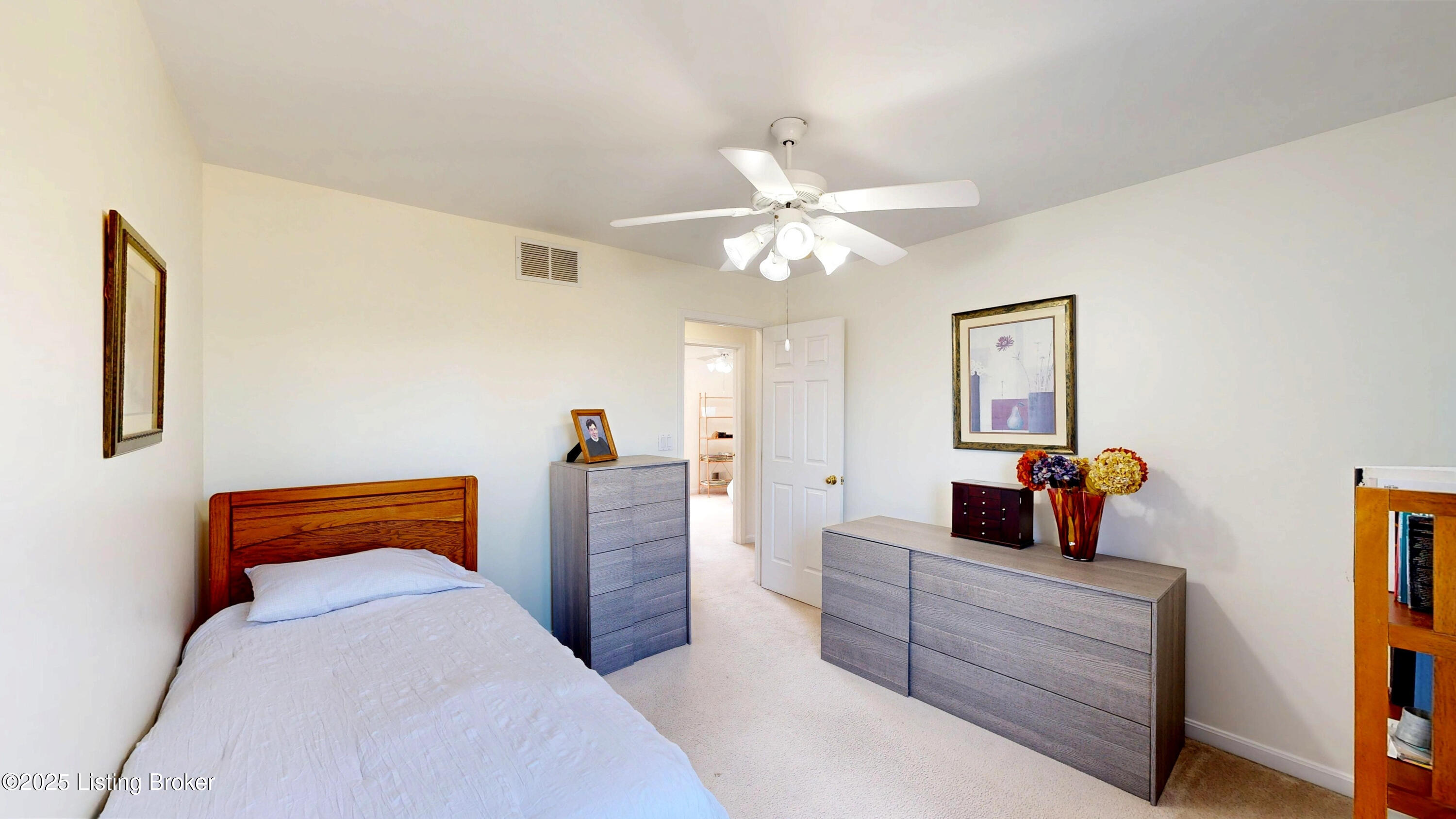 10906 Lake Vista Ct