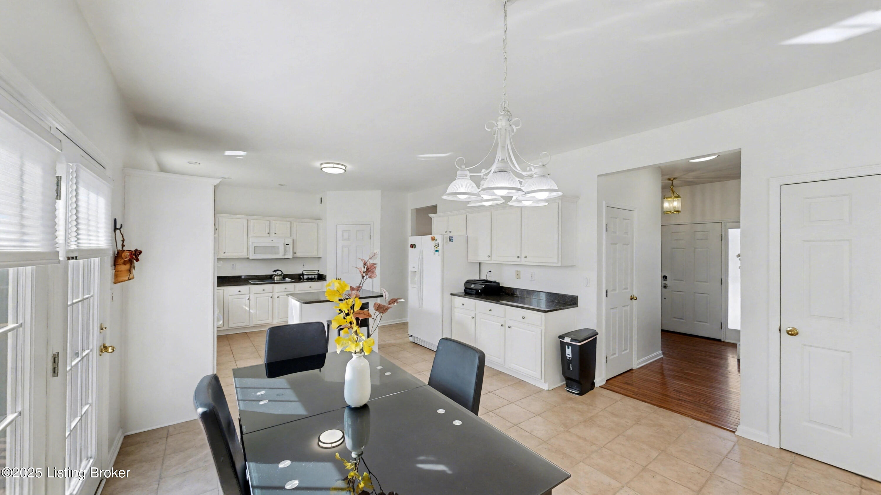 10906 Lake Vista Ct