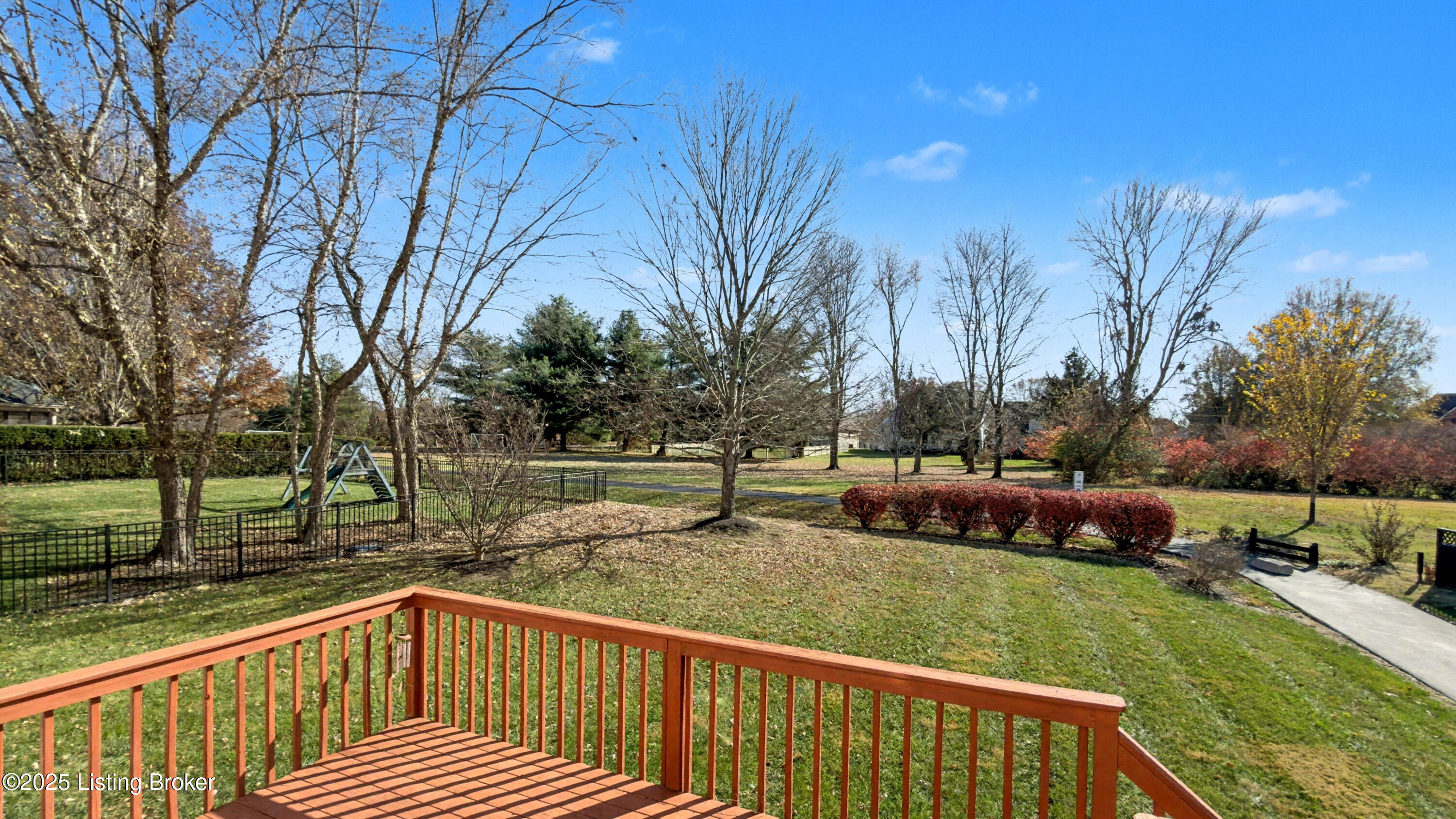 10906 Lake Vista Ct