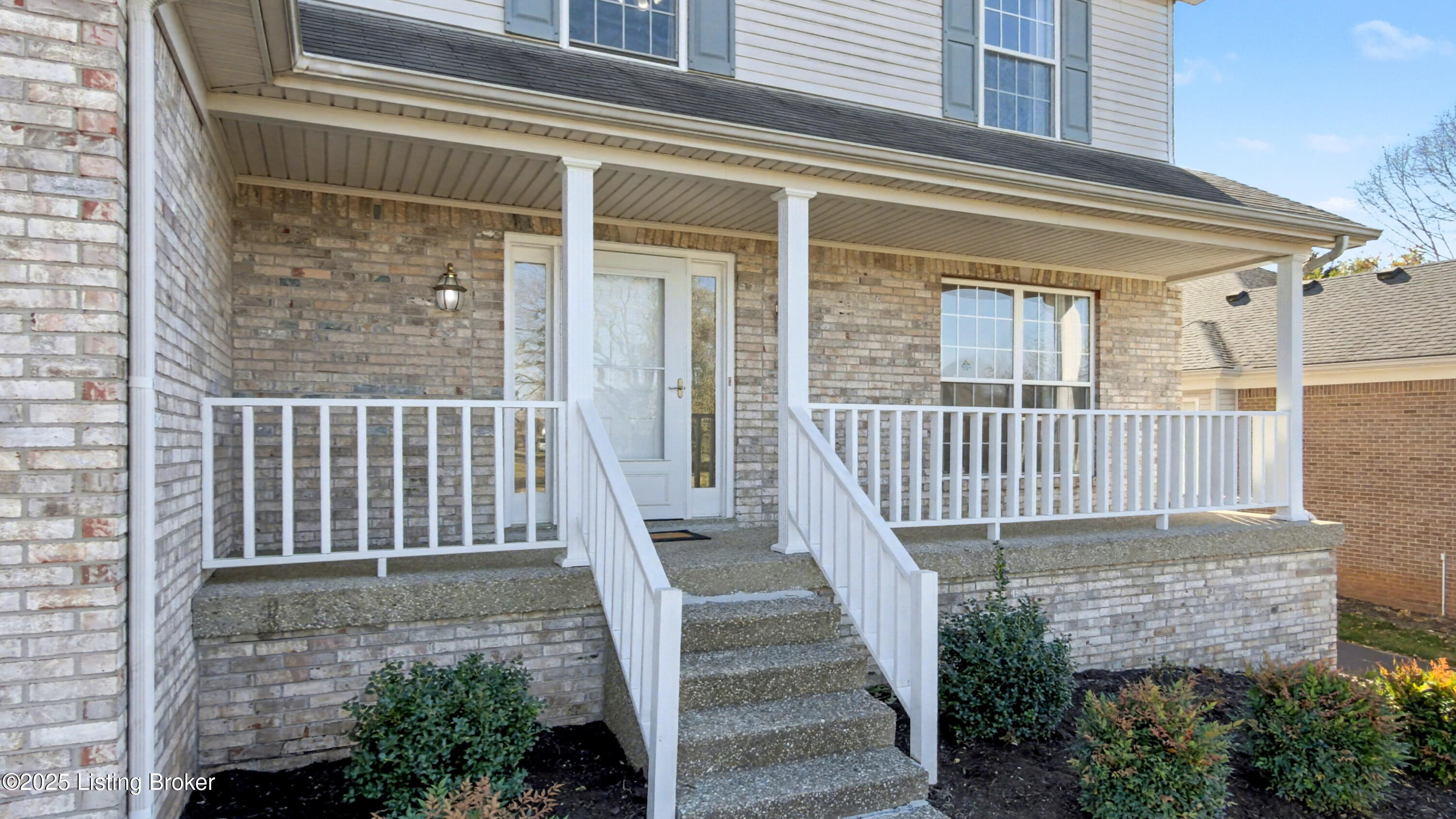 10906 Lake Vista Ct