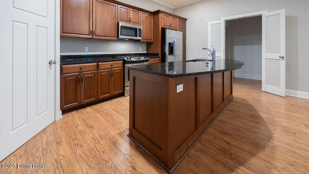 324 E Main St 229