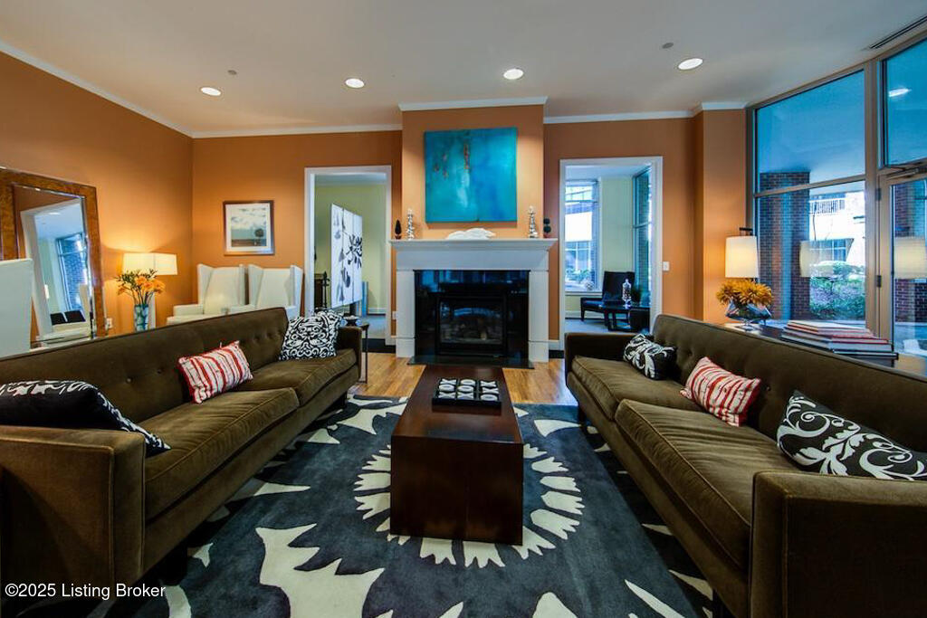 324 E Main St 229