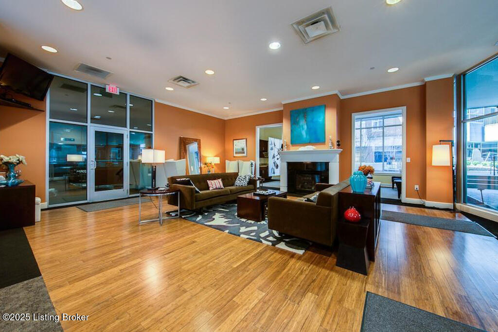 324 E Main St 229