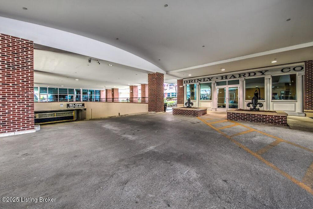 324 E Main St 229