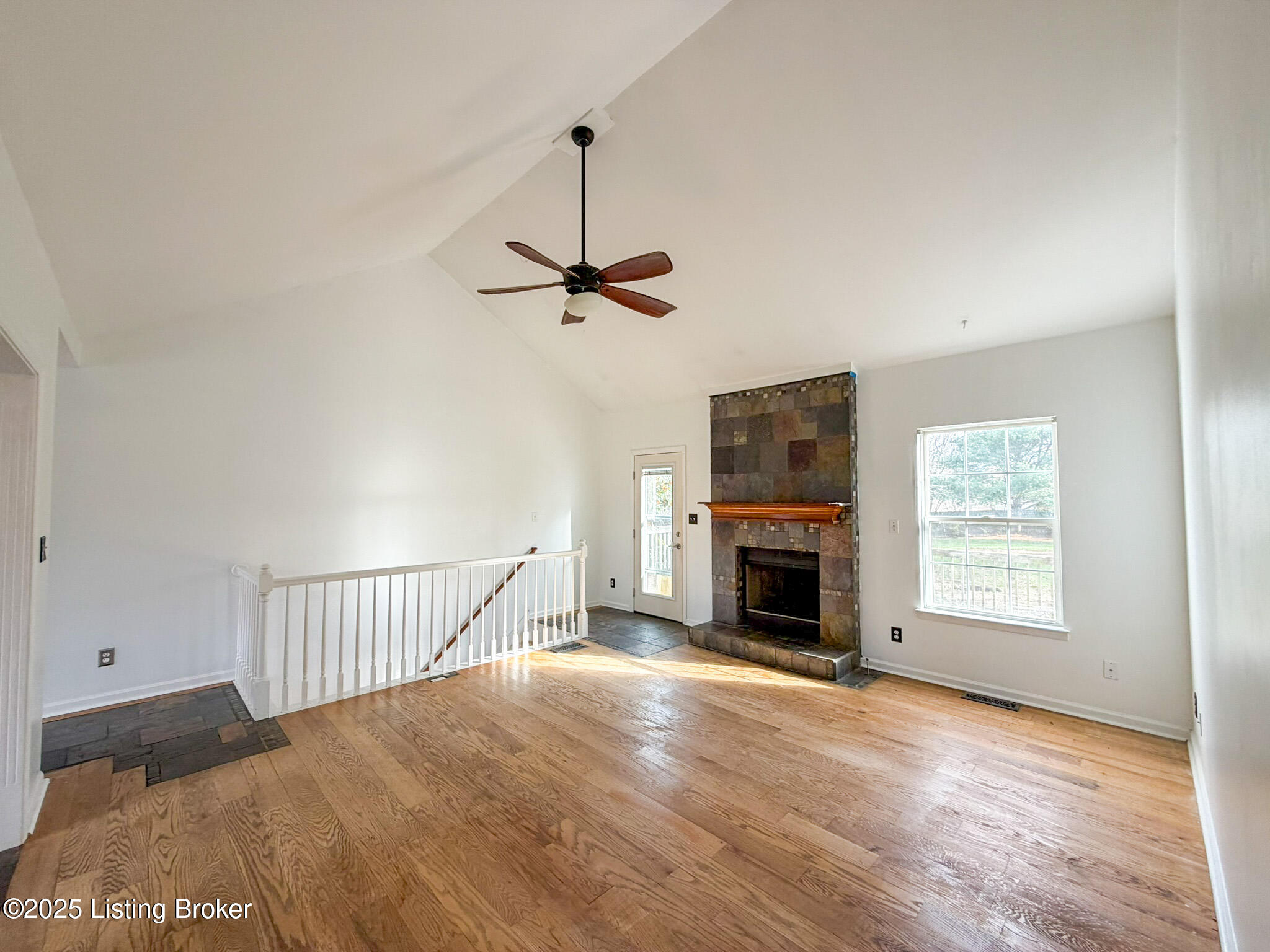 200 Woodfield Cir