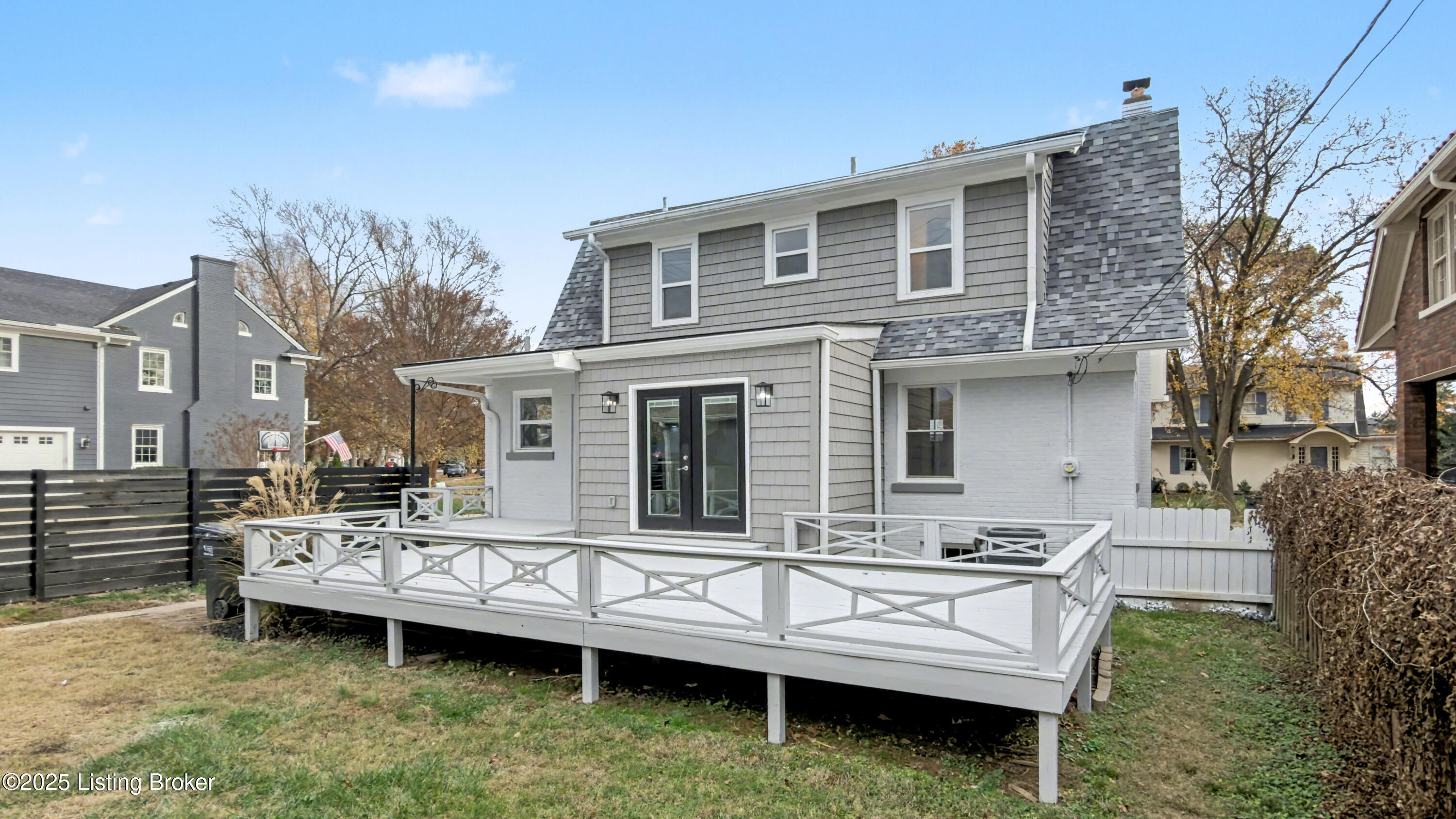 2221 Lowell Ave