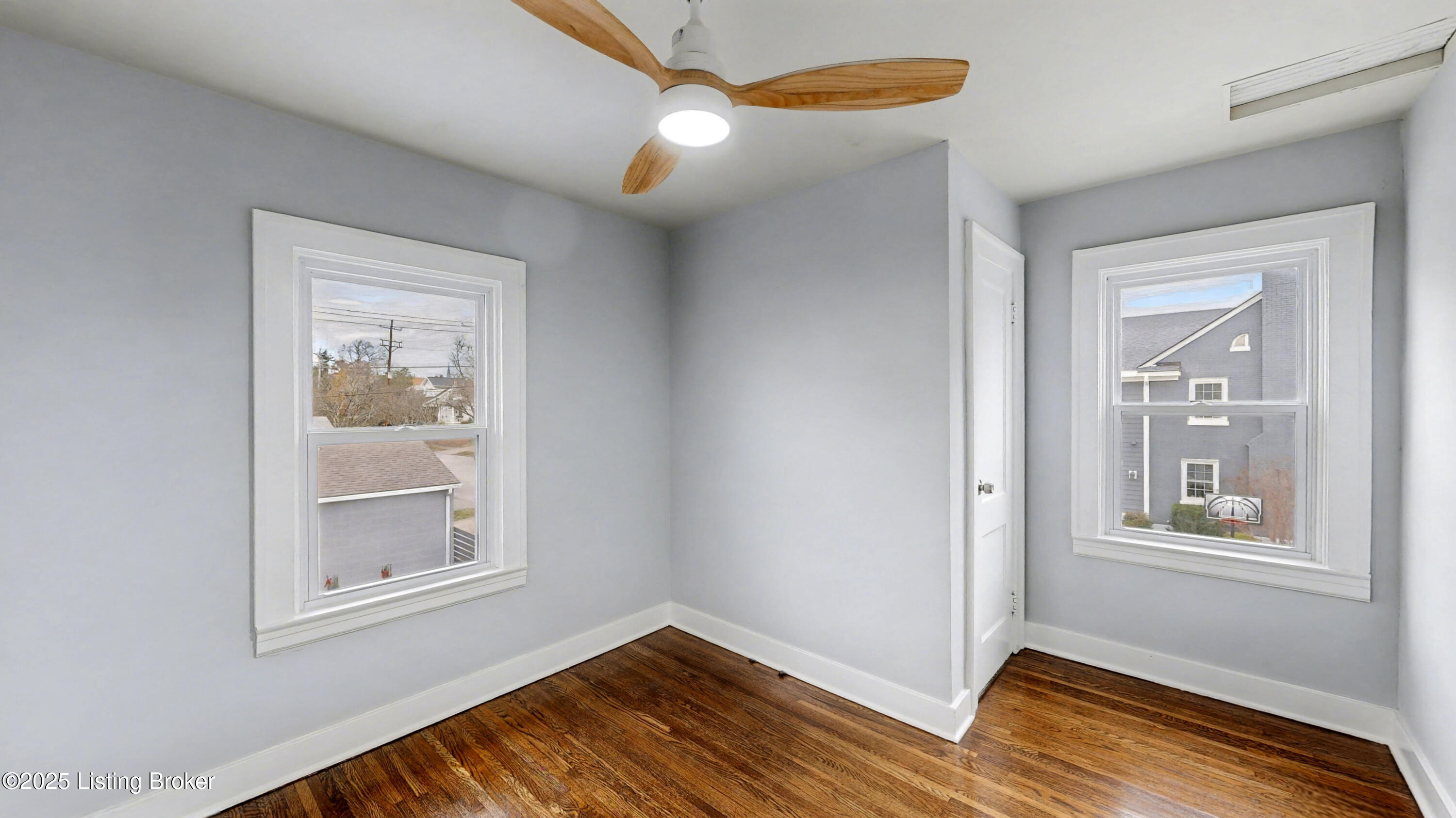 2221 Lowell Ave