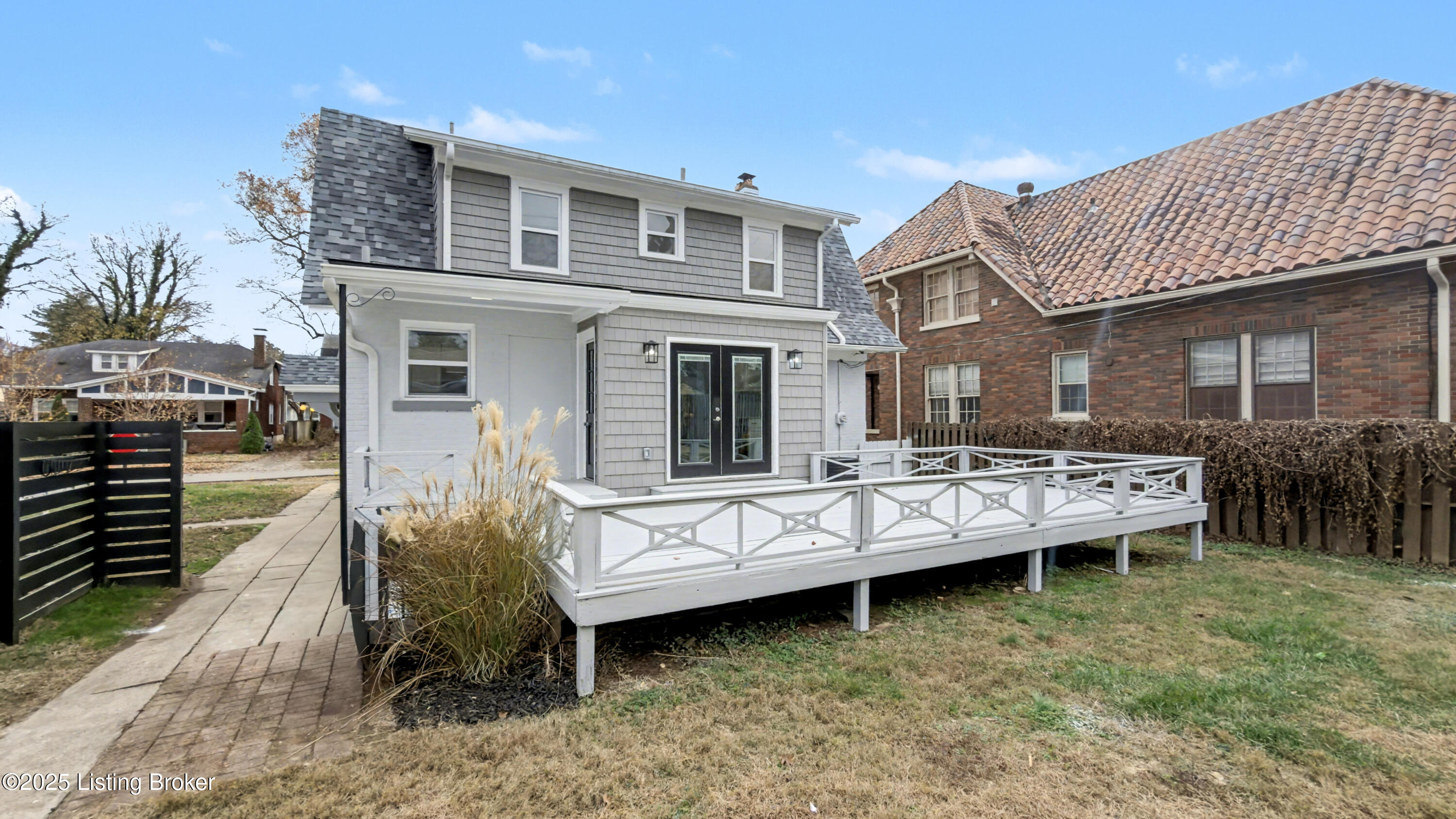 2221 Lowell Ave