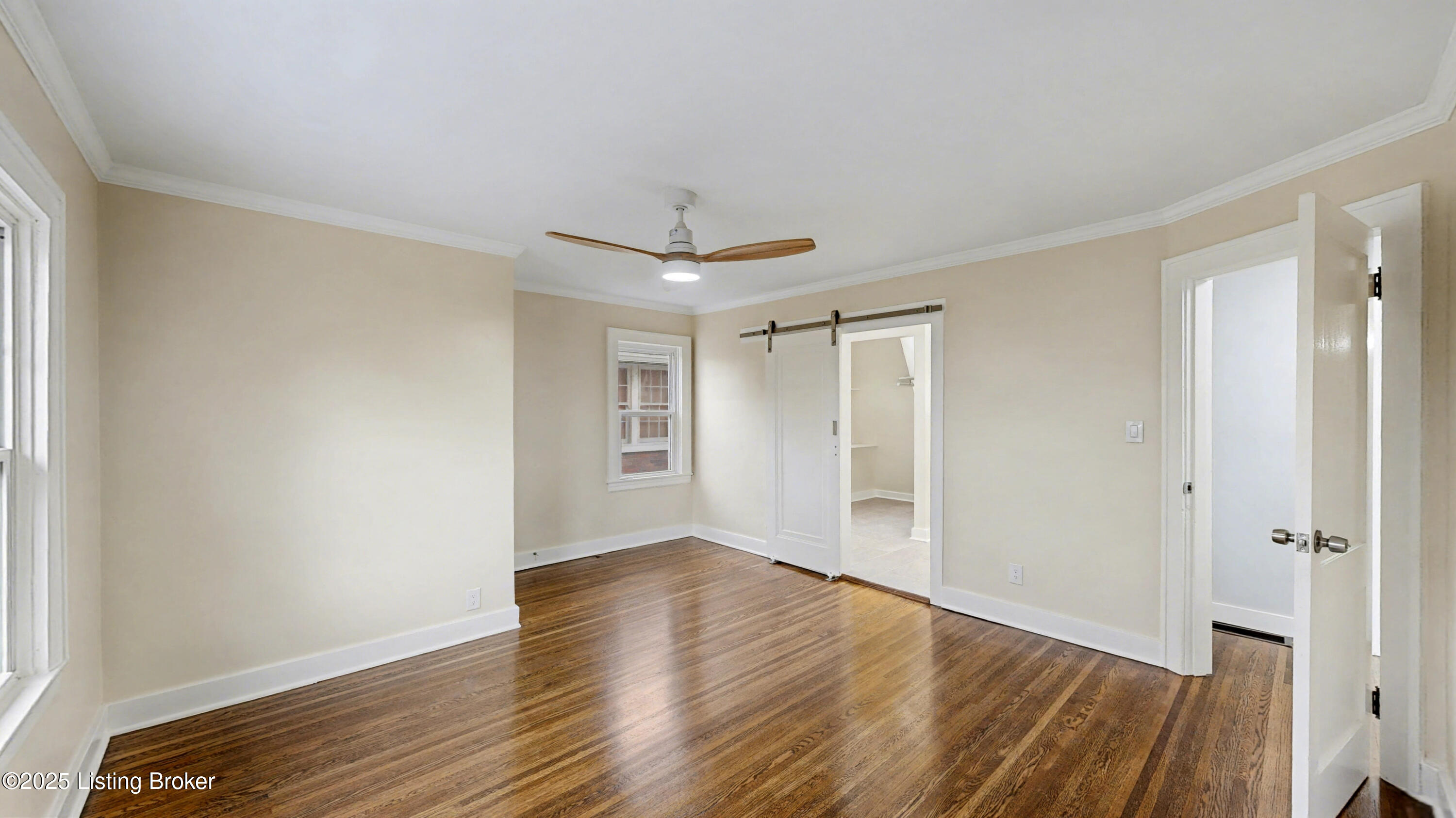 2221 Lowell Ave