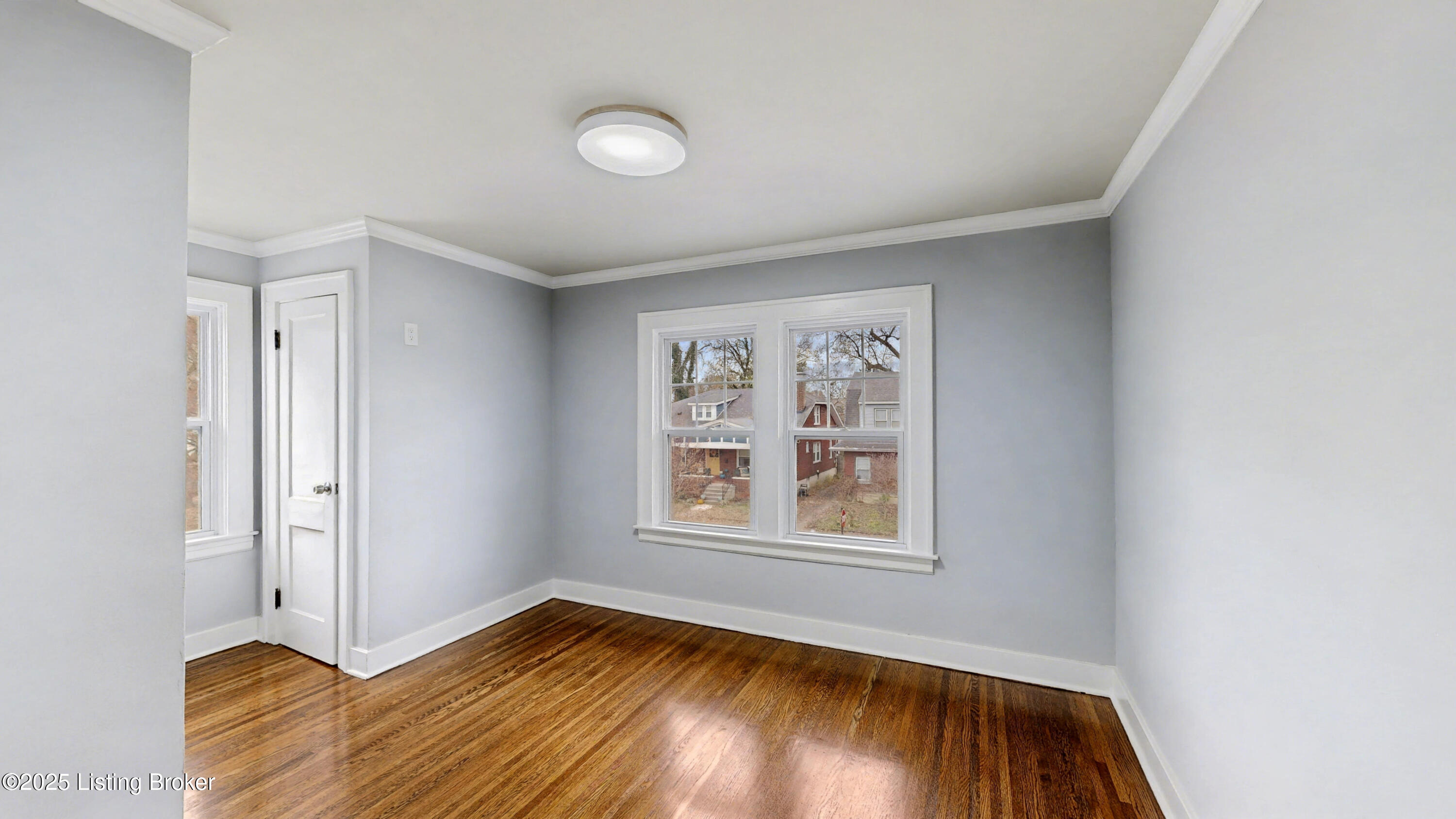 2221 Lowell Ave