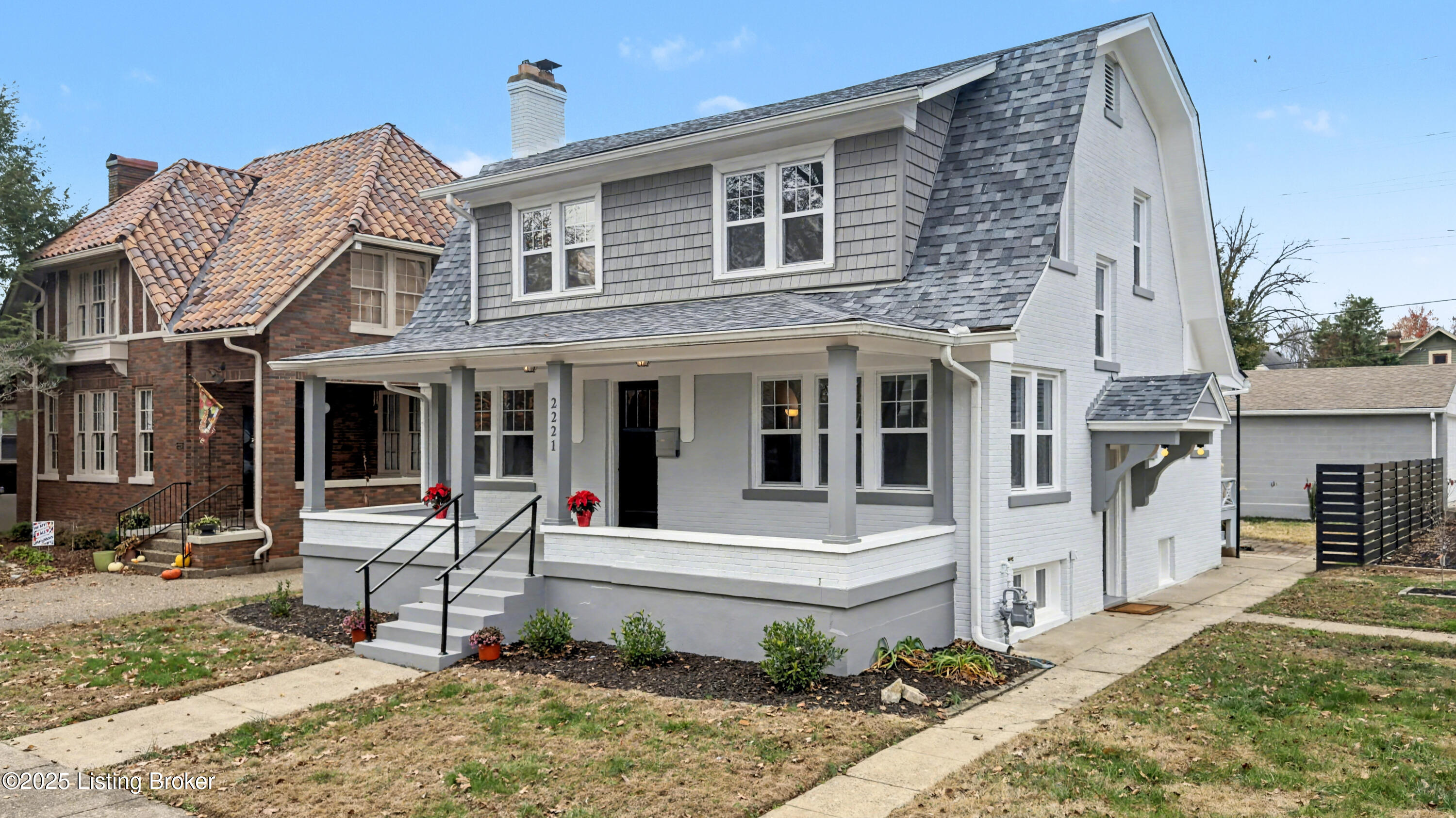 2221 Lowell Ave