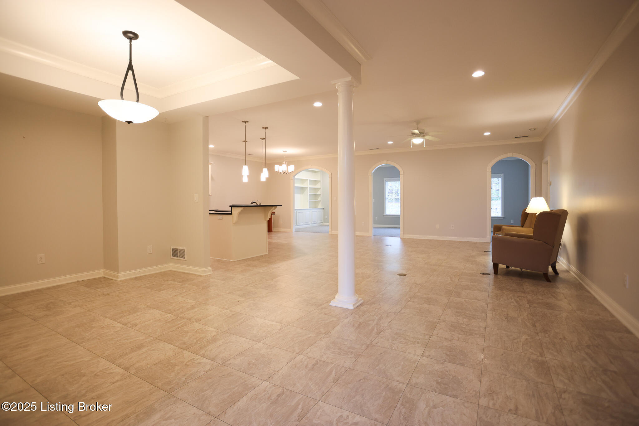 10712 Riva Rd