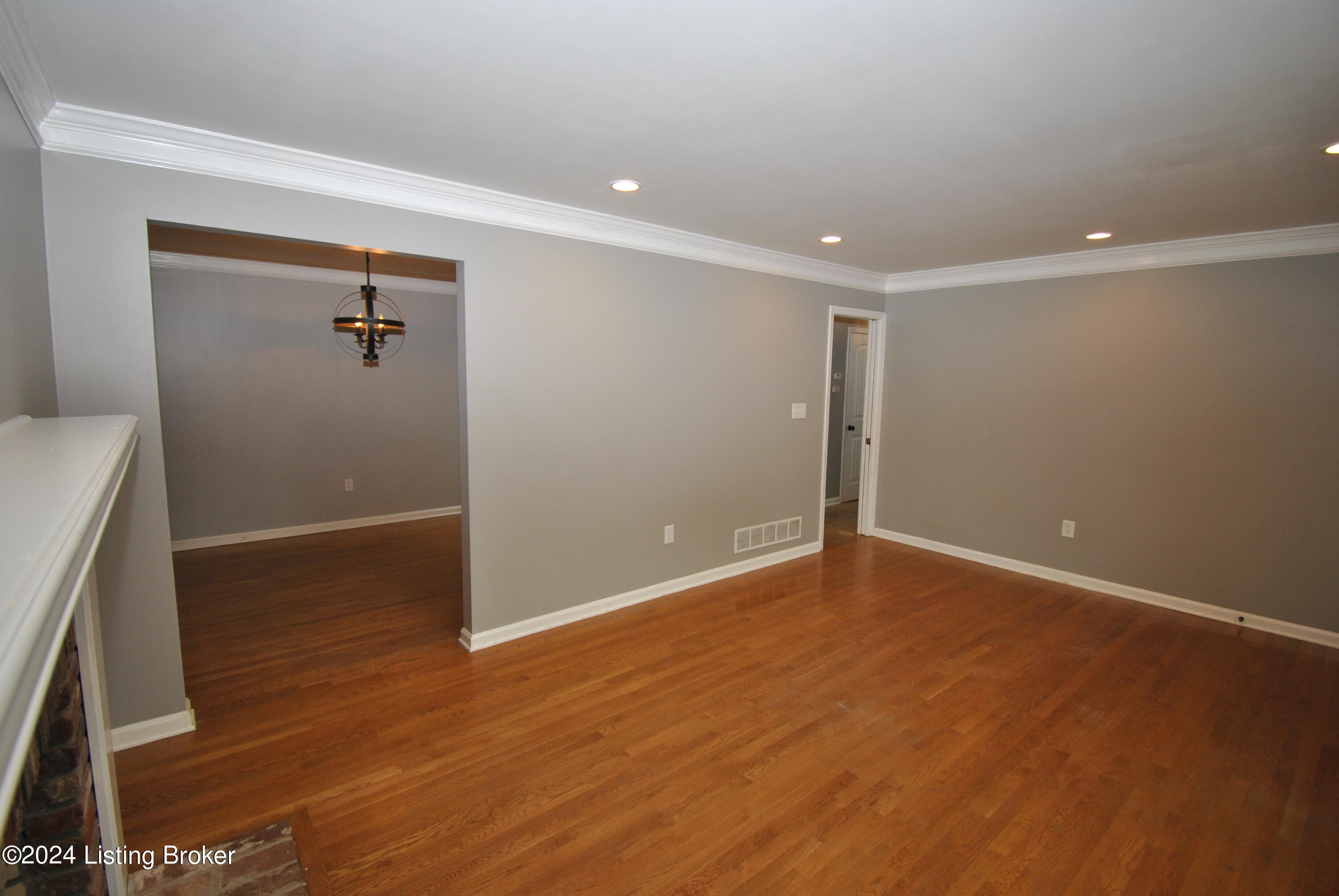 1910 Janlyn Rd