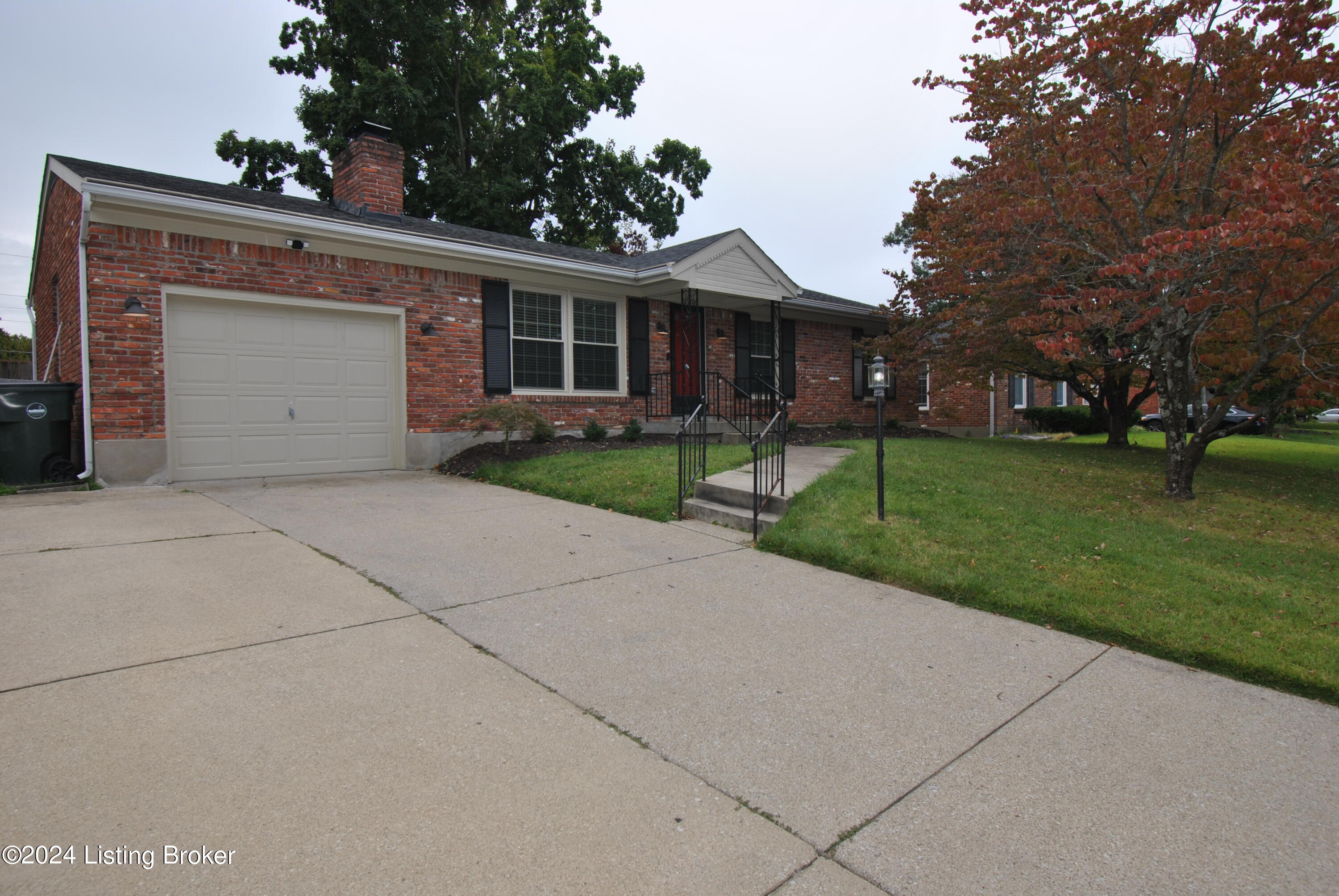 1910 Janlyn Rd