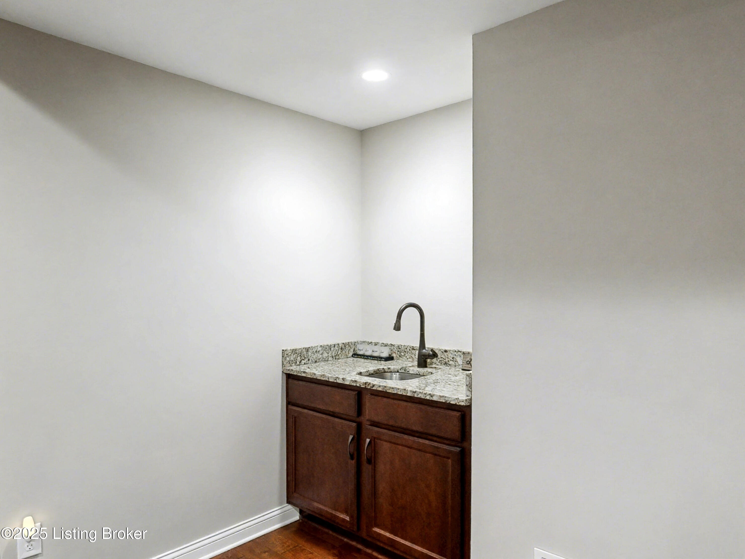 4918 Bridle Bend Way