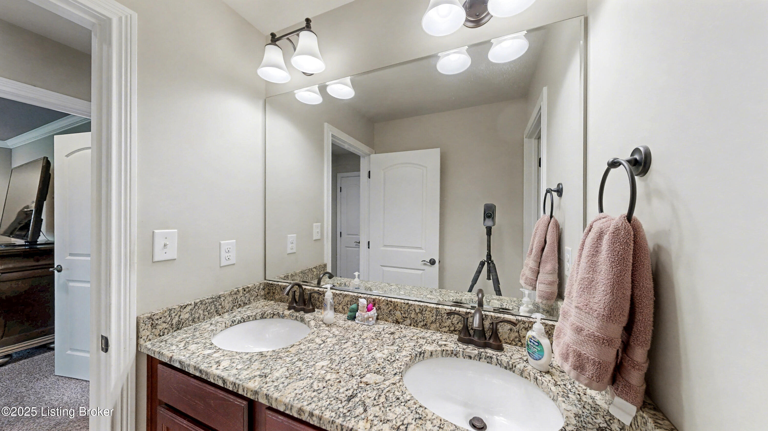 4918 Bridle Bend Way