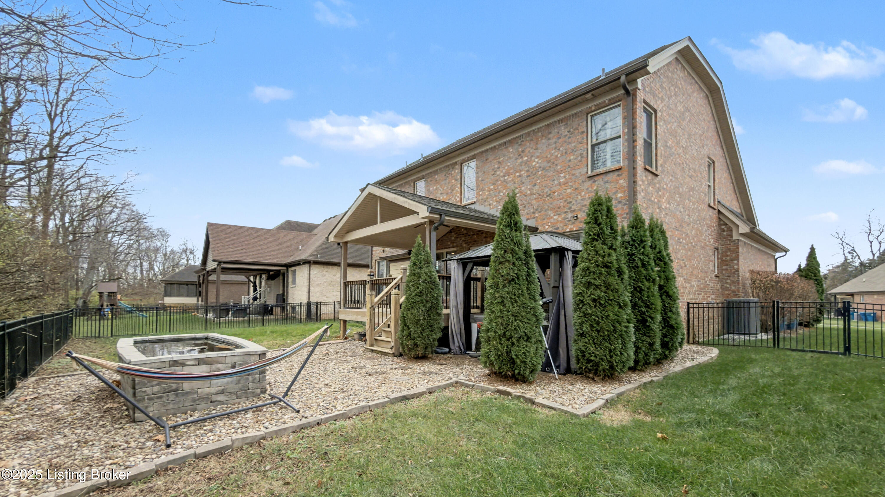 4918 Bridle Bend Way
