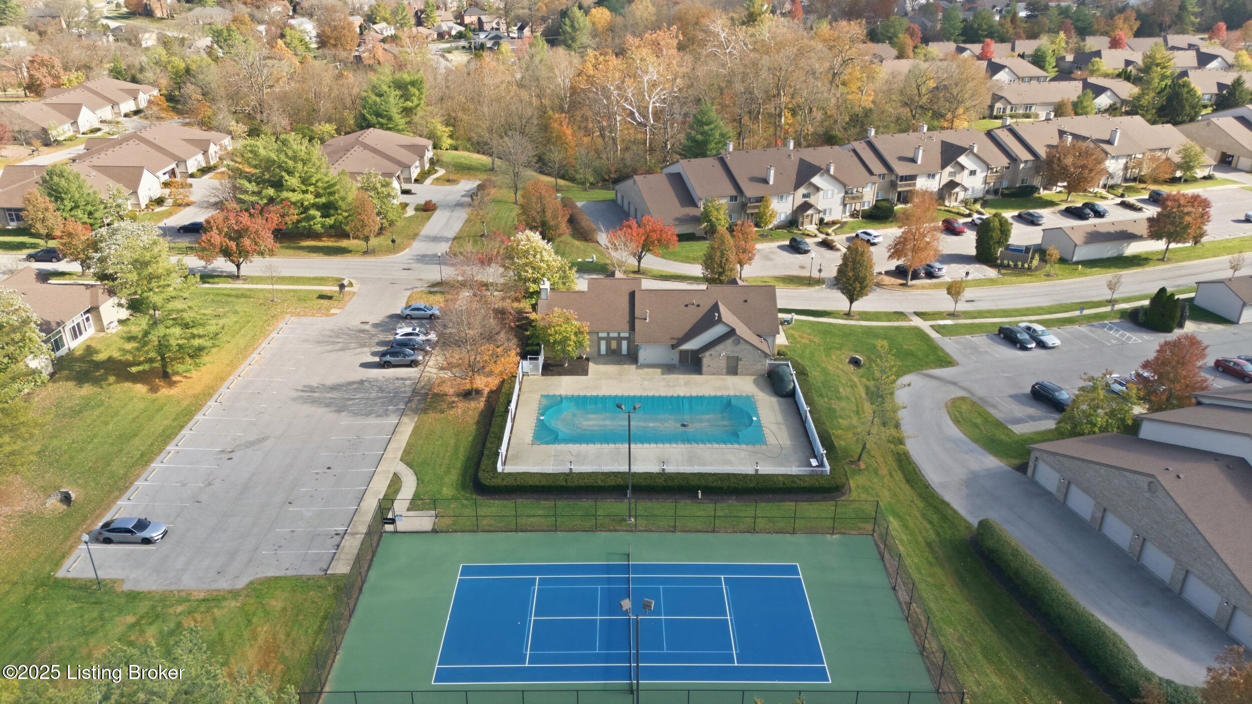 1100 Swan Pointe Blvd