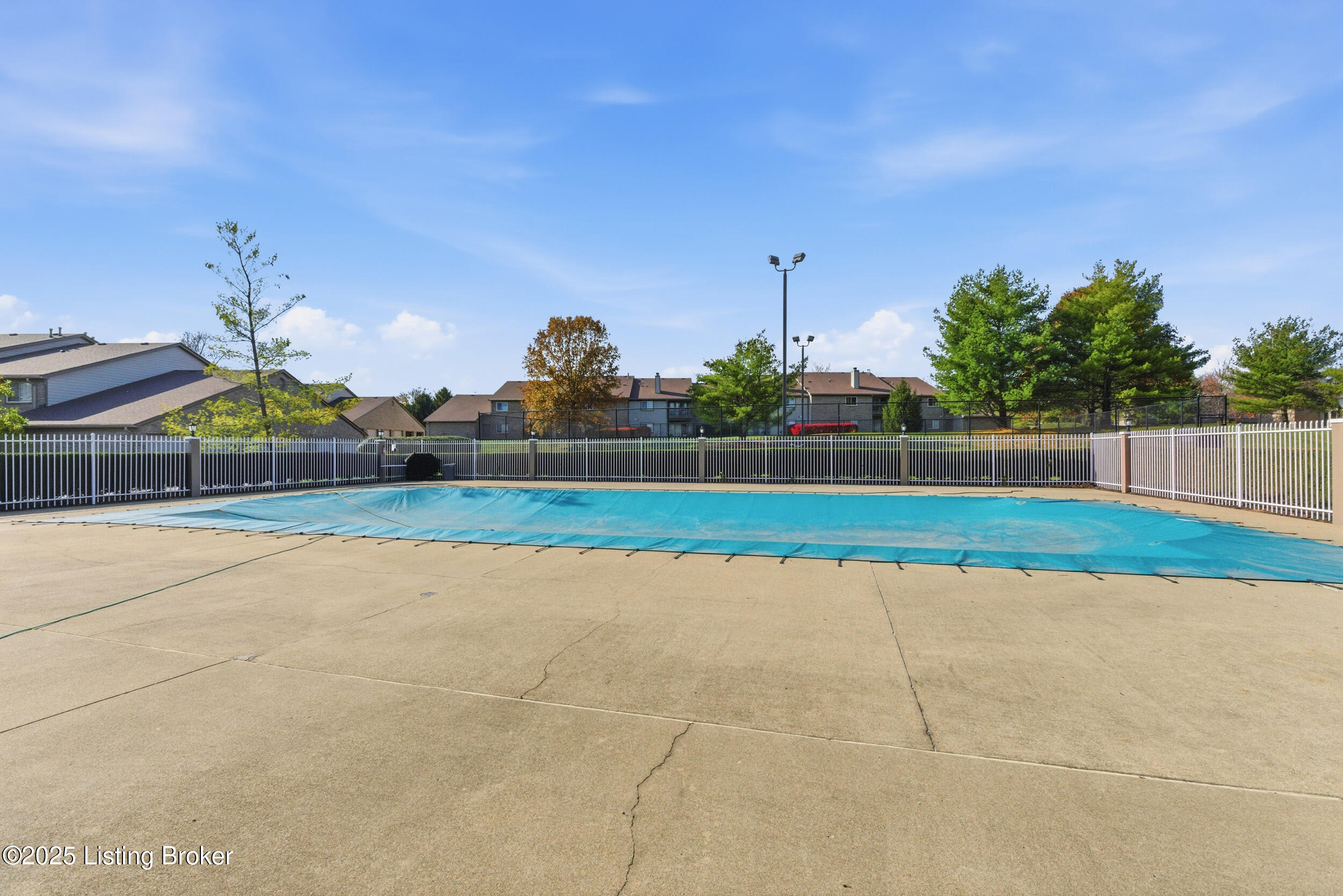 1100 Swan Pointe Blvd