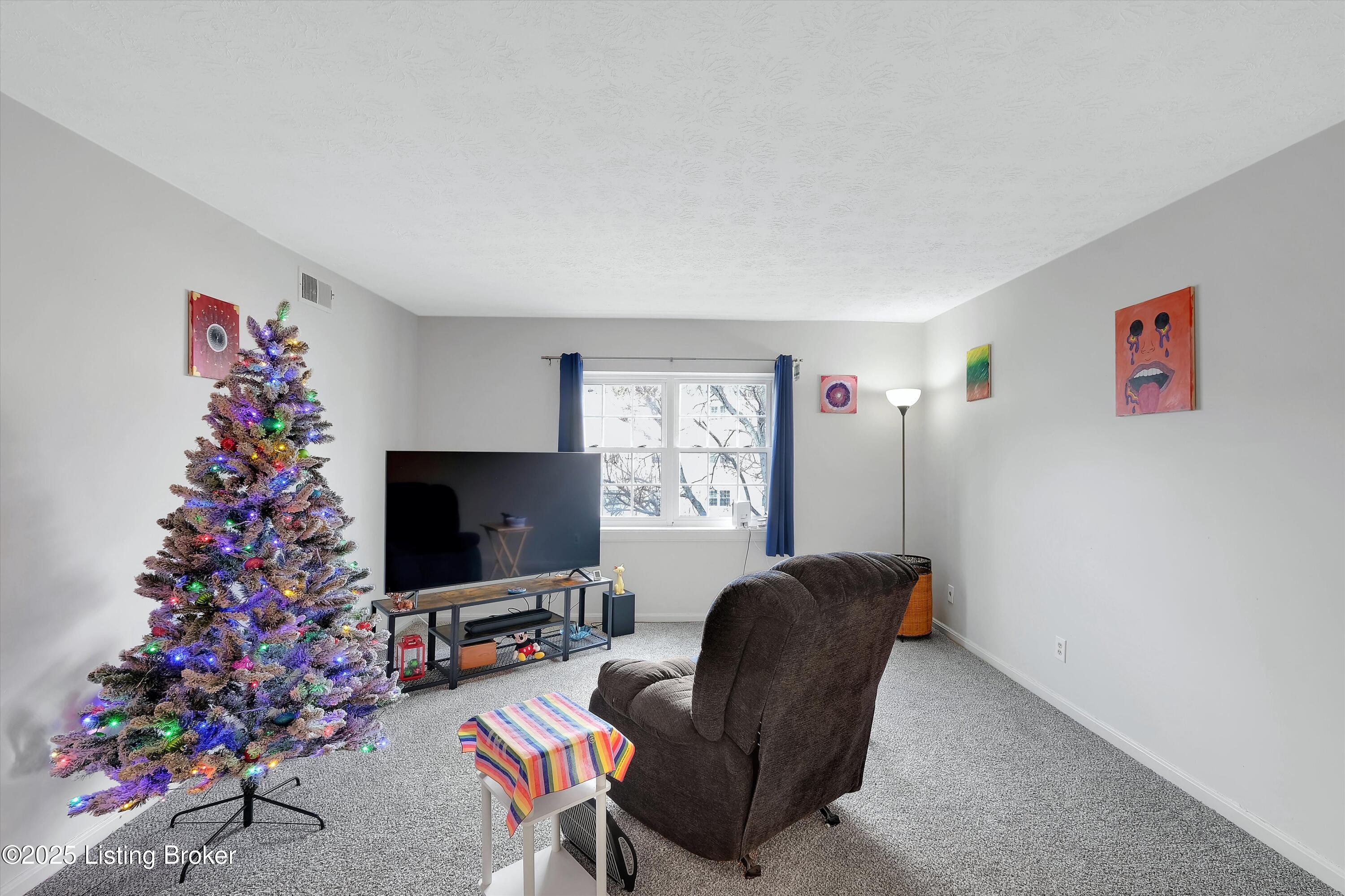 301 El Conquistador Pl