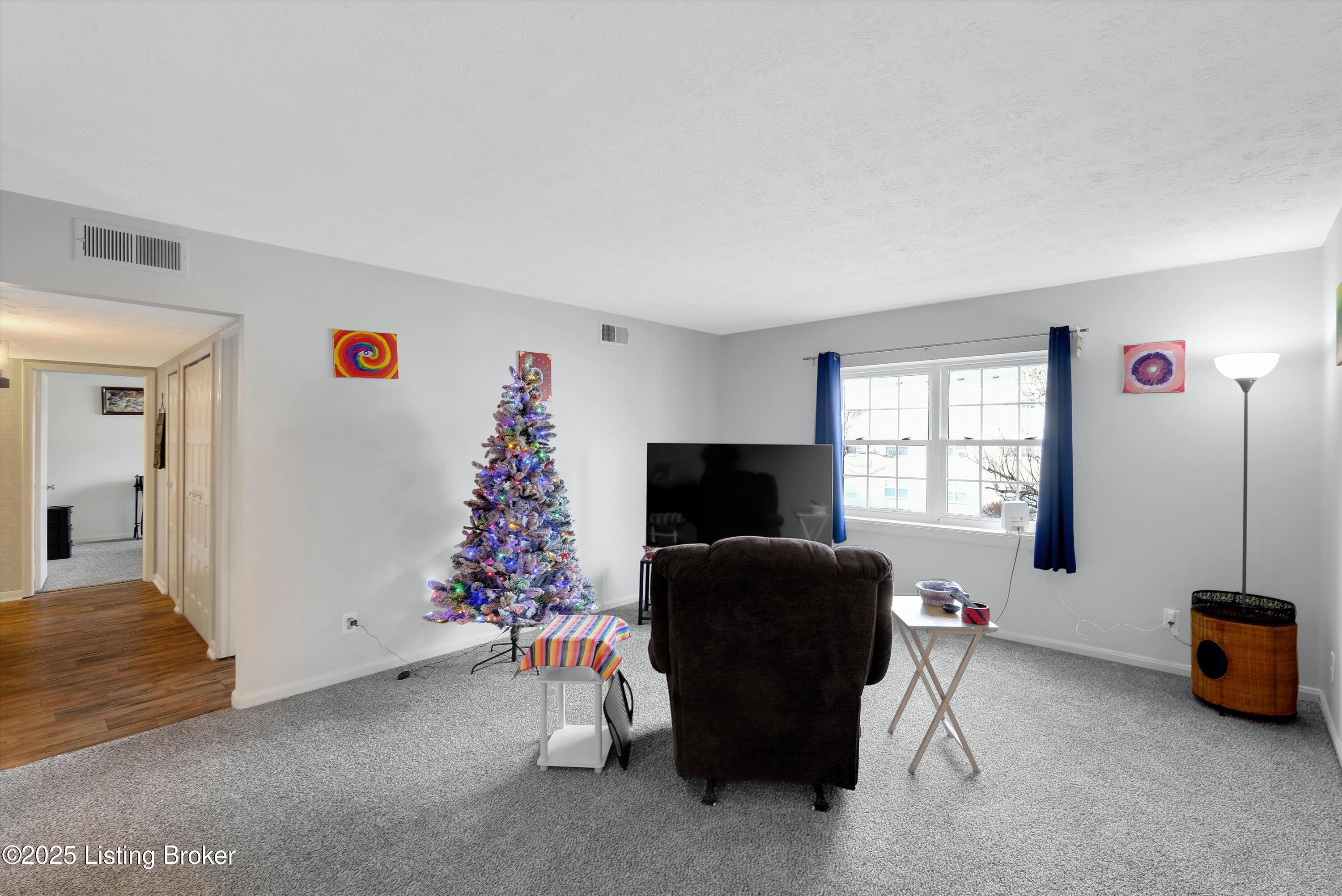 301 El Conquistador Pl