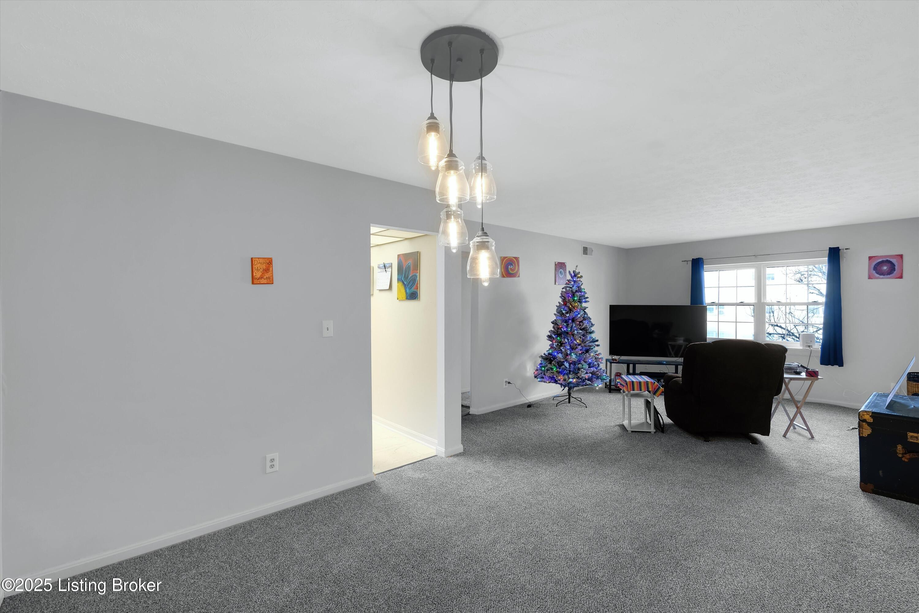 301 El Conquistador Pl