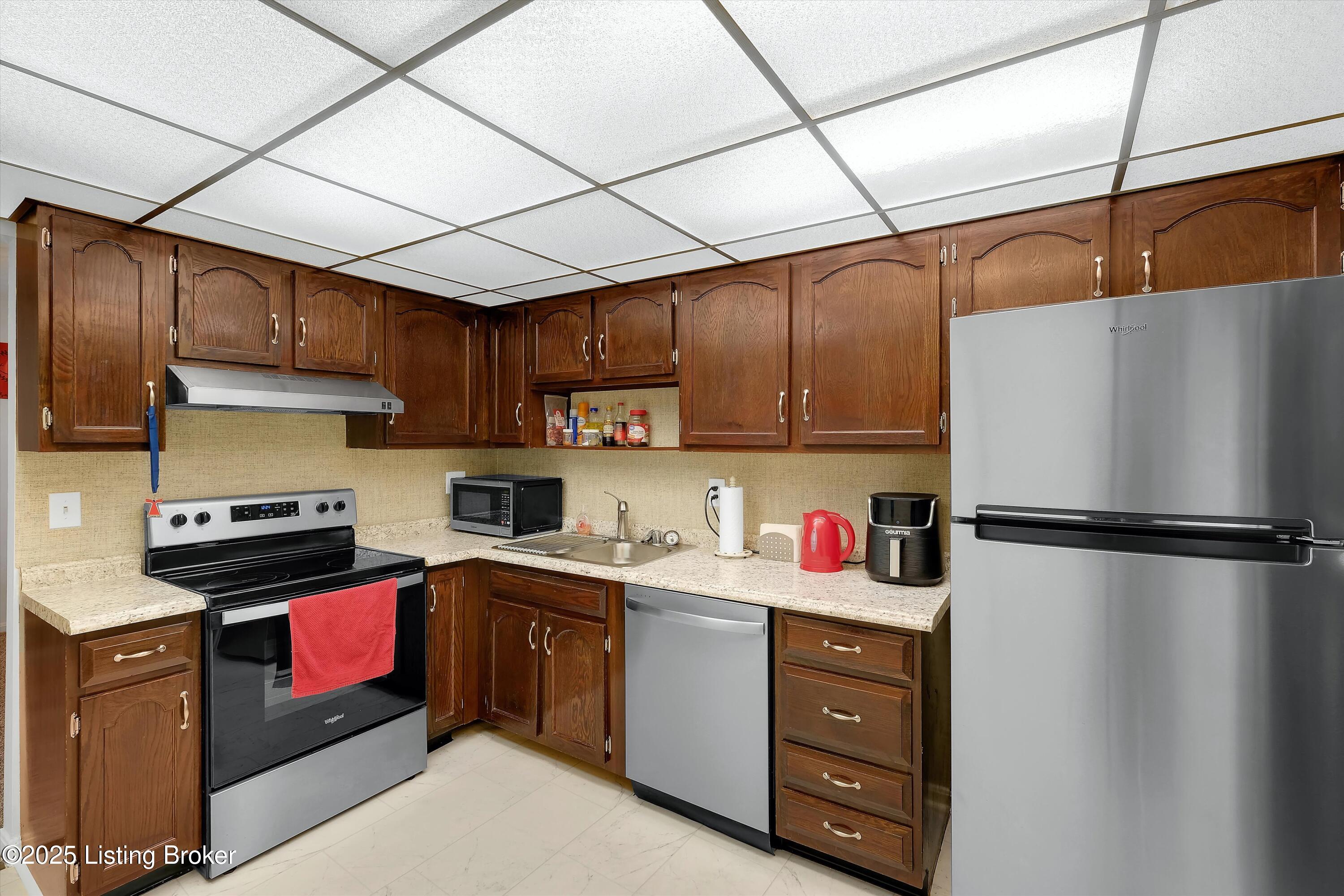 301 El Conquistador Pl