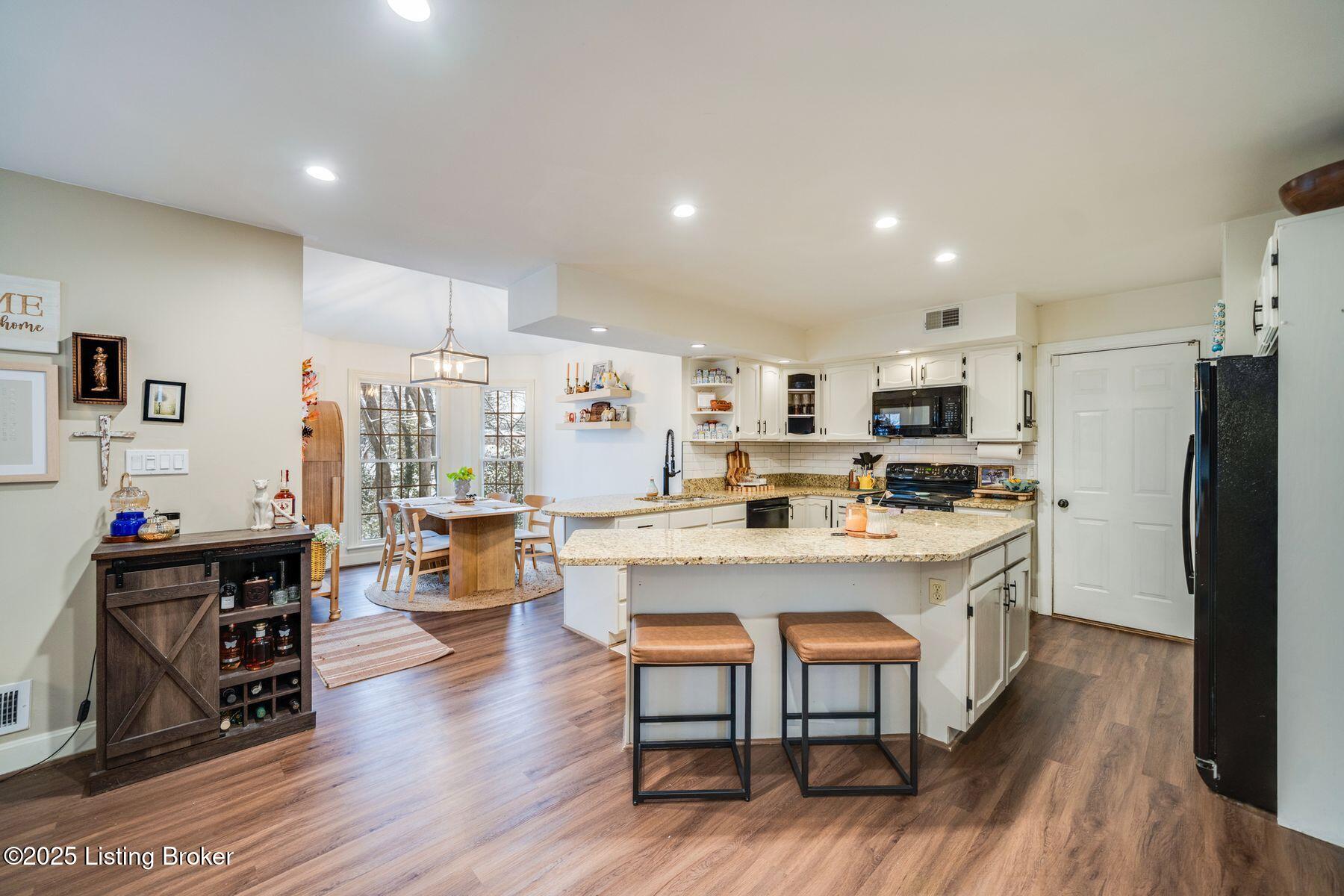 2801 Antone Pkwy