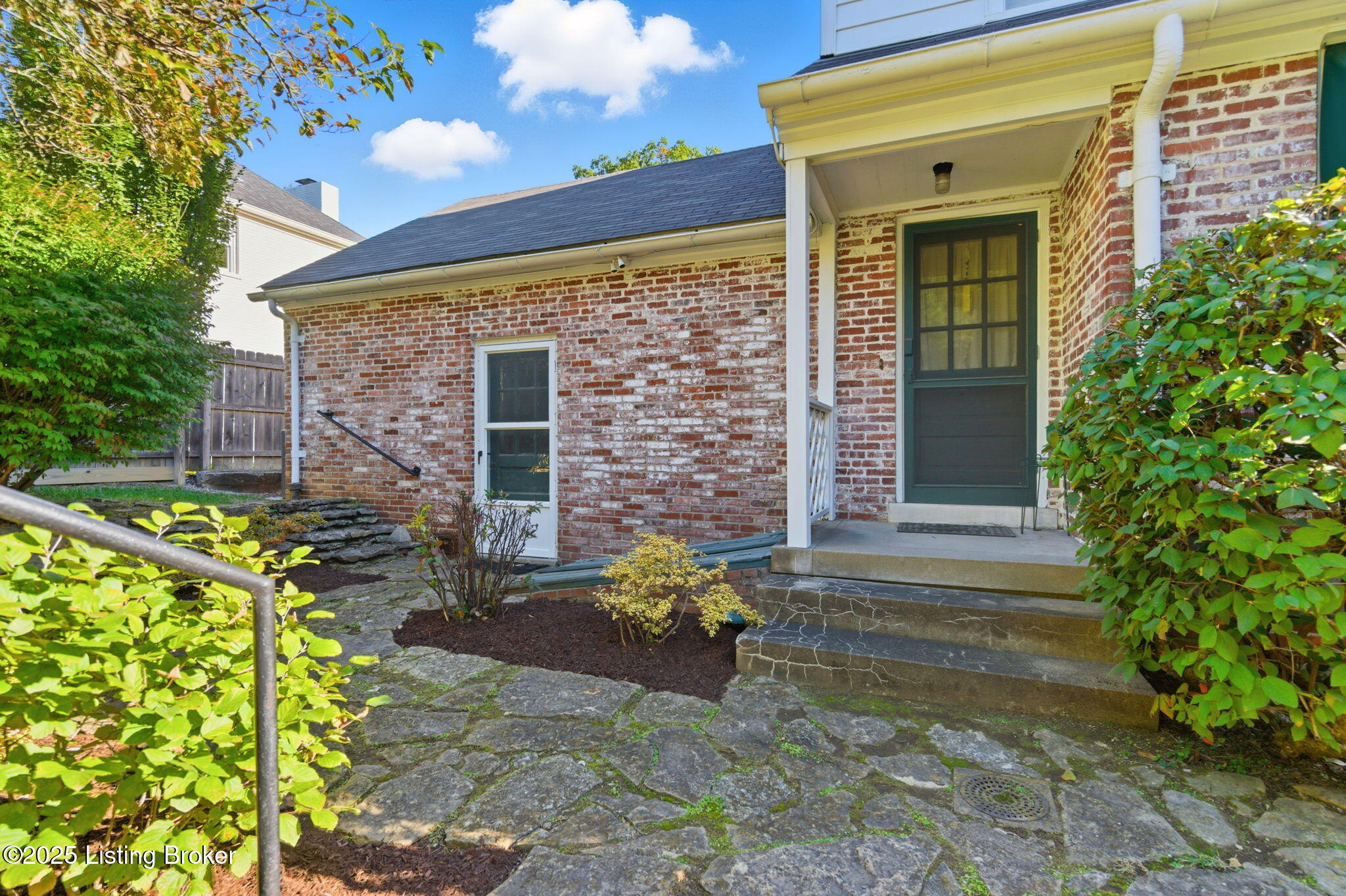 520 Garden Dr