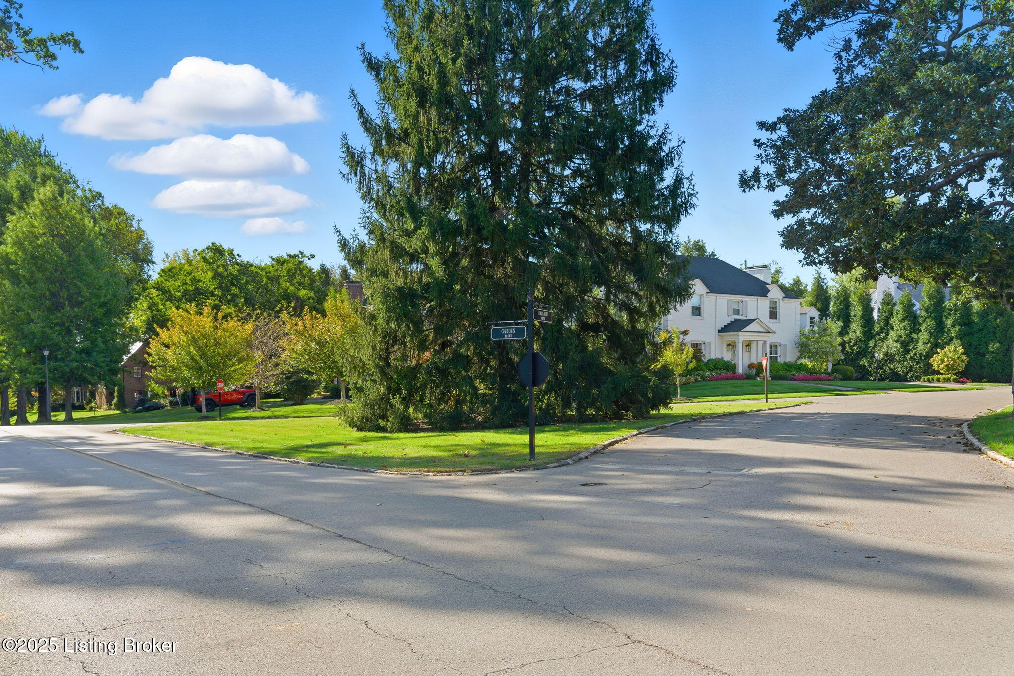 520 Garden Dr