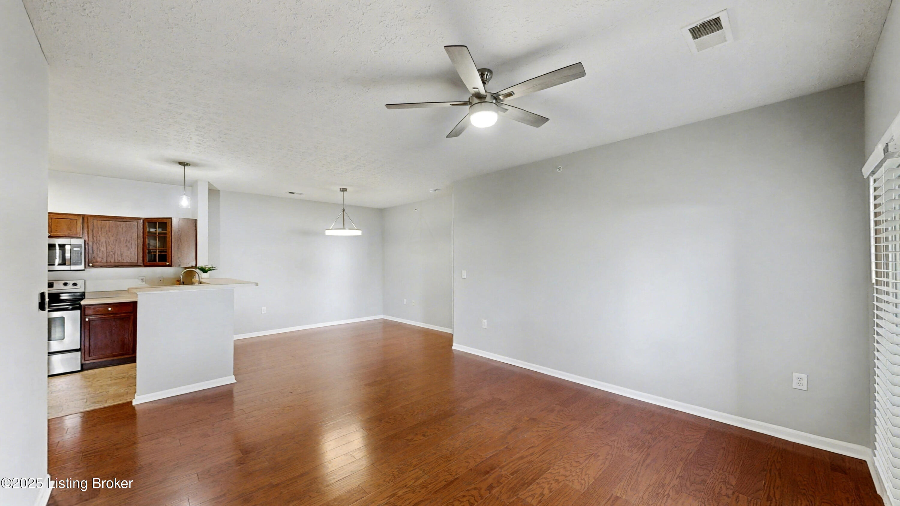 2602 Aristocrat Pl 101