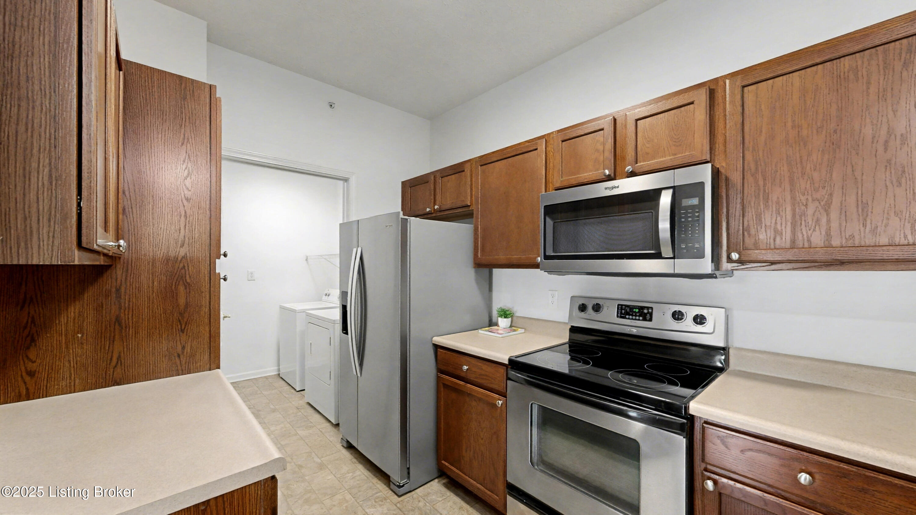 2602 Aristocrat Pl 101