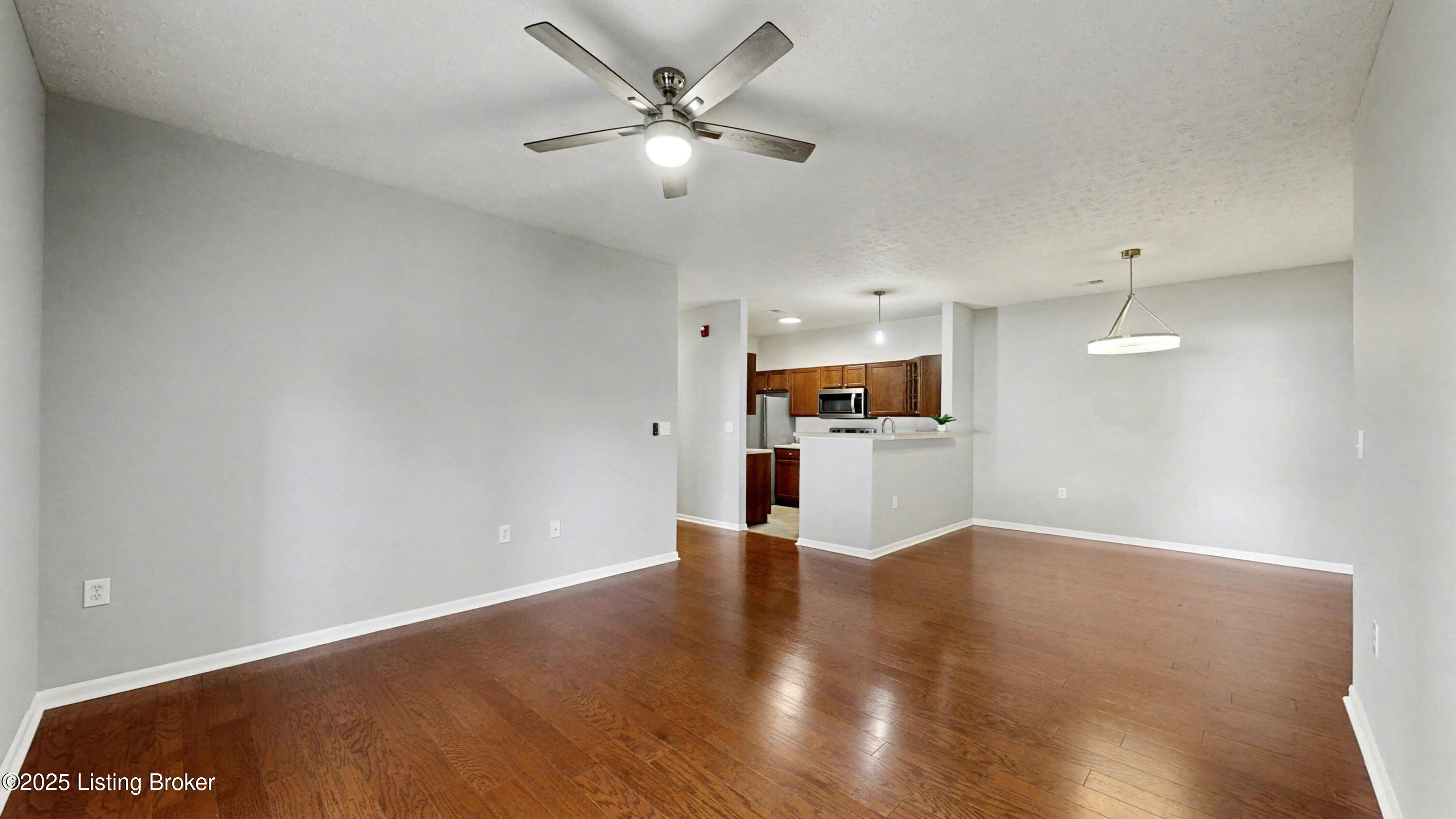 2602 Aristocrat Pl 101