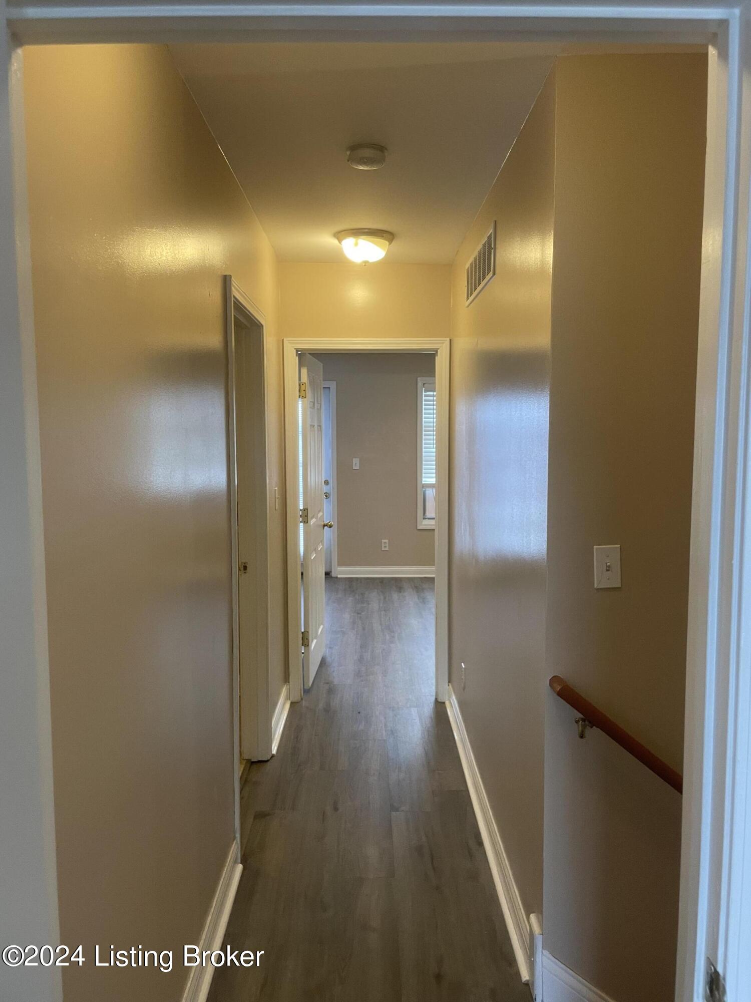 154 Crossing Ct 2