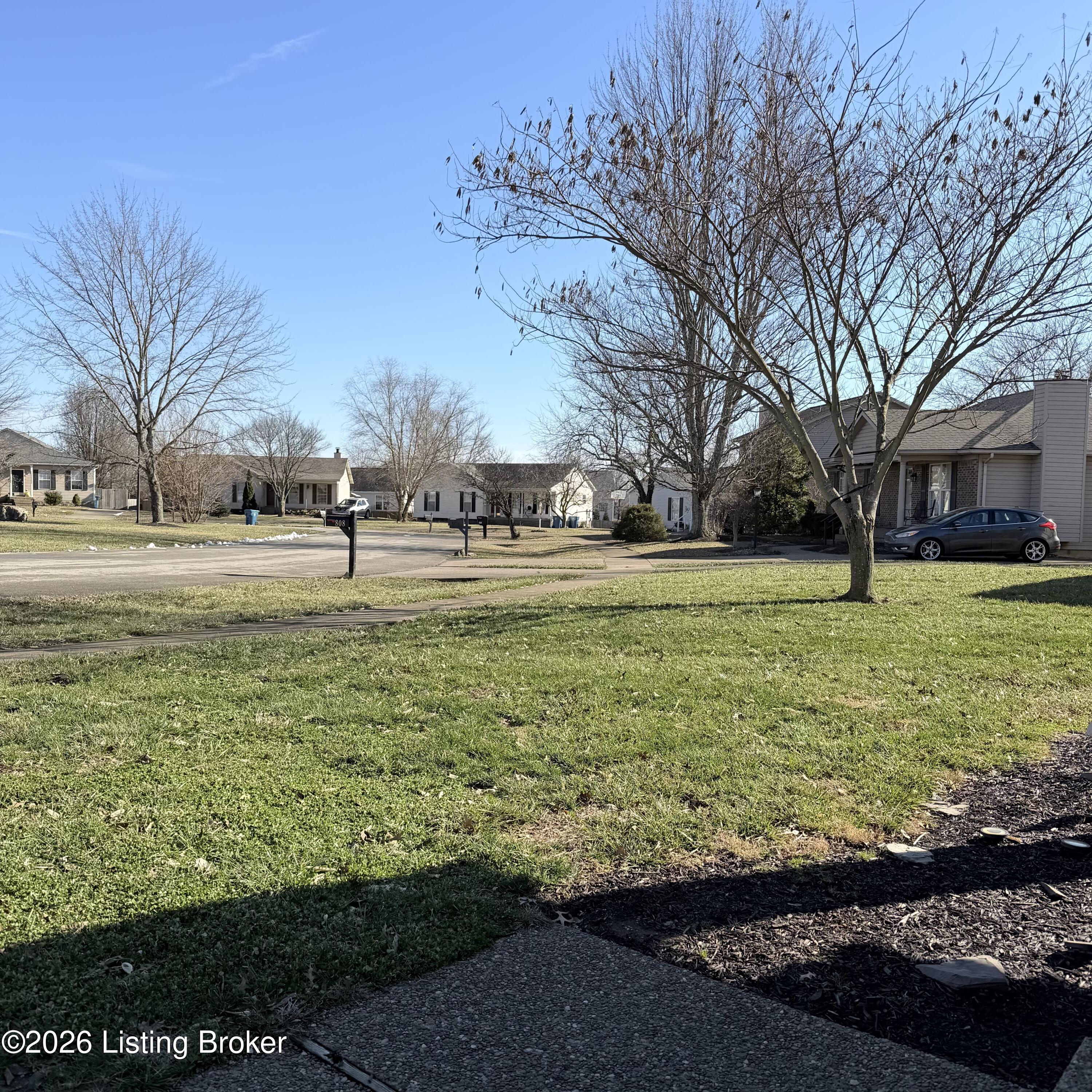 810 Rolling Ridge Cir