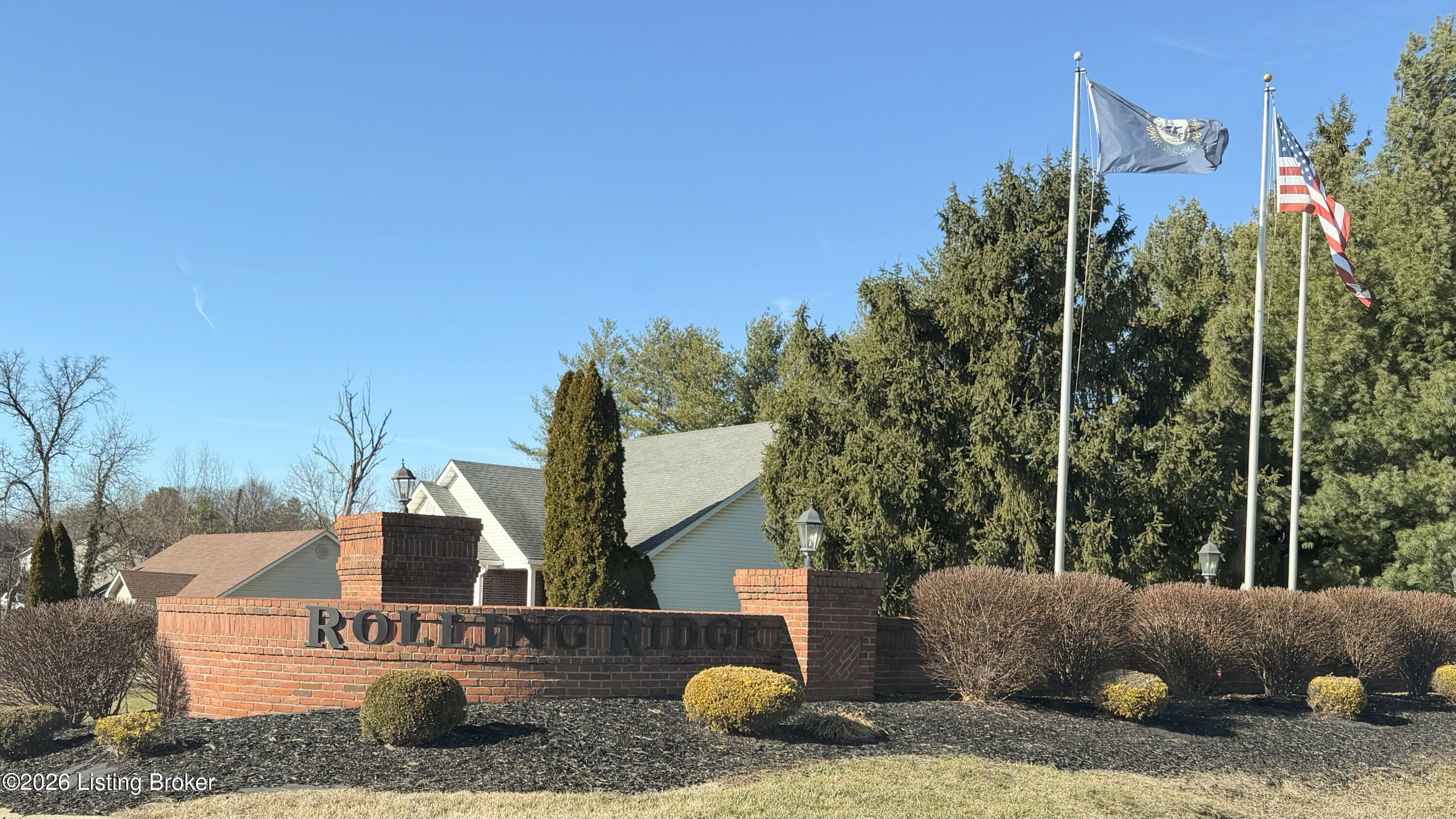 810 Rolling Ridge Cir