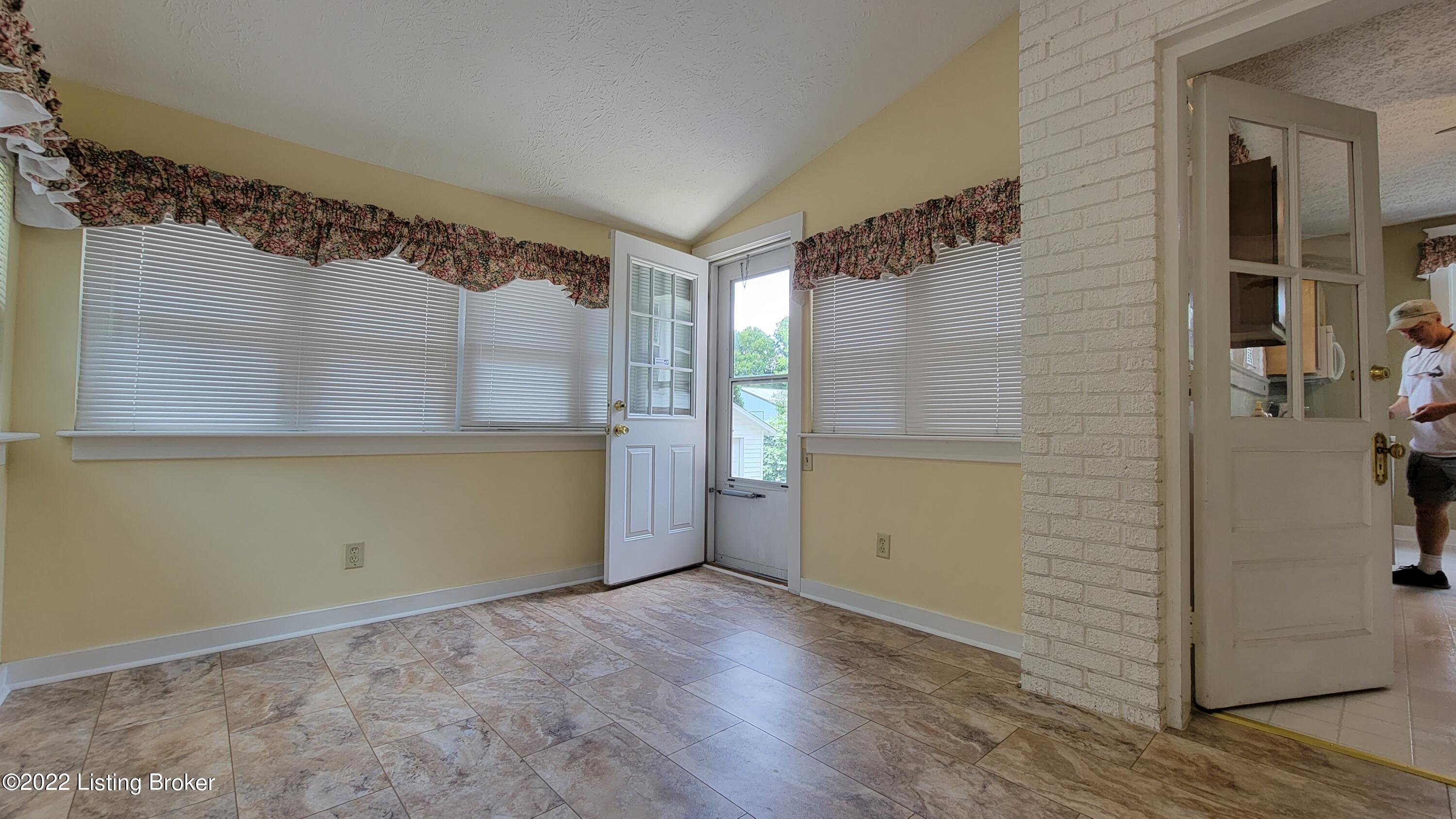3812 Taylorsville Rd