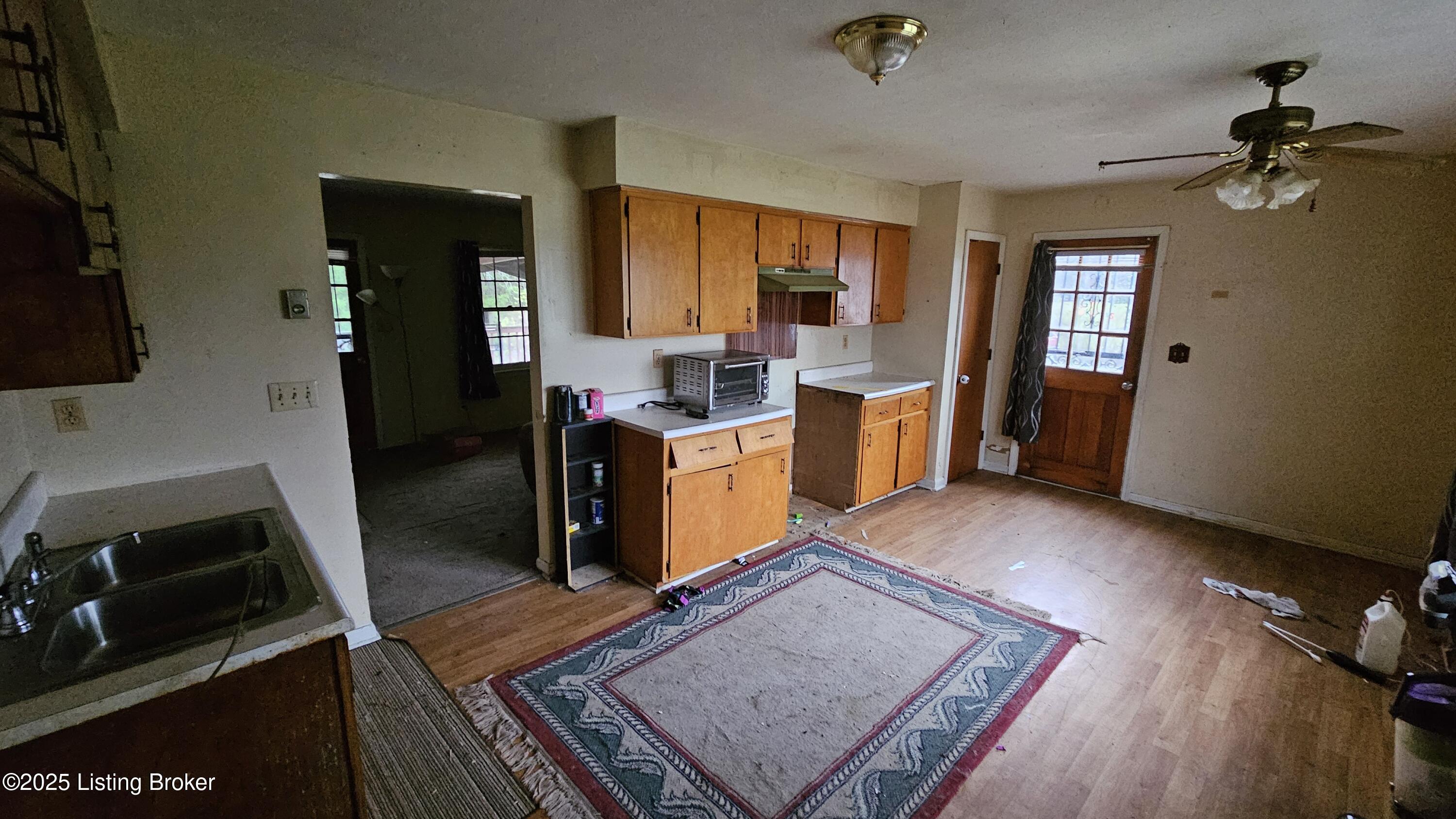 5560 New Shepherdsville Rd