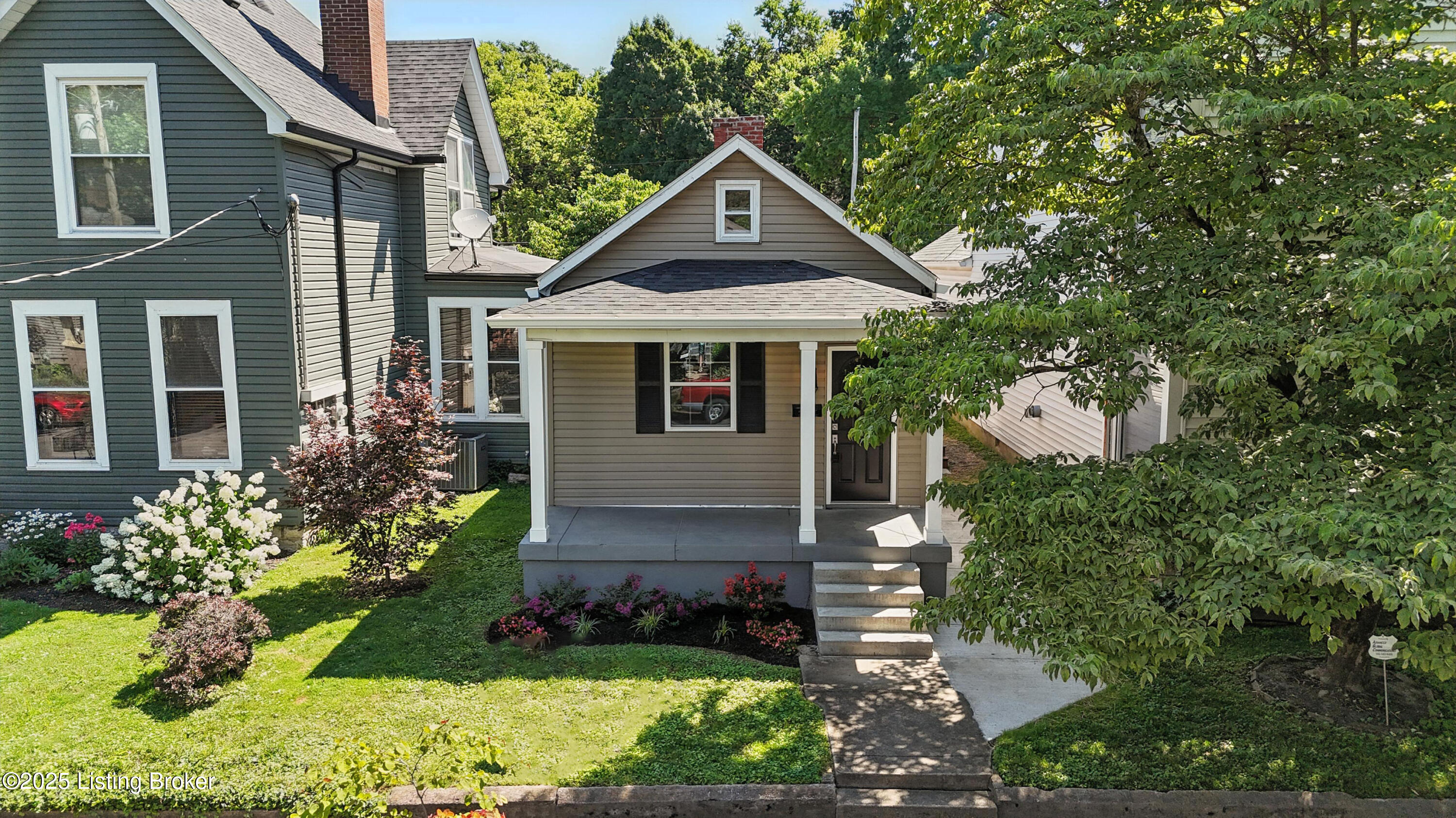 137 S Bayly Ave