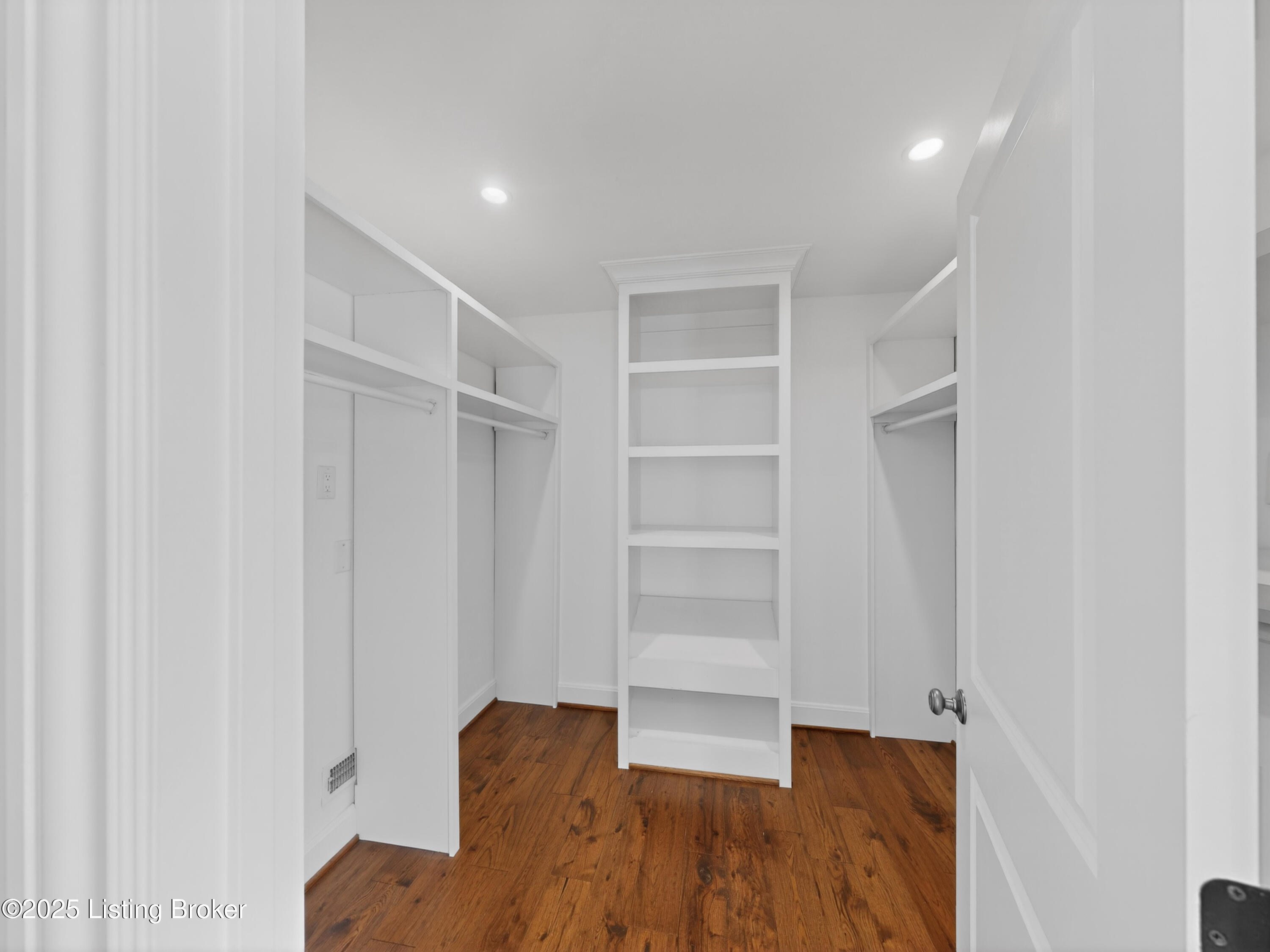 2109 Starmont Rd