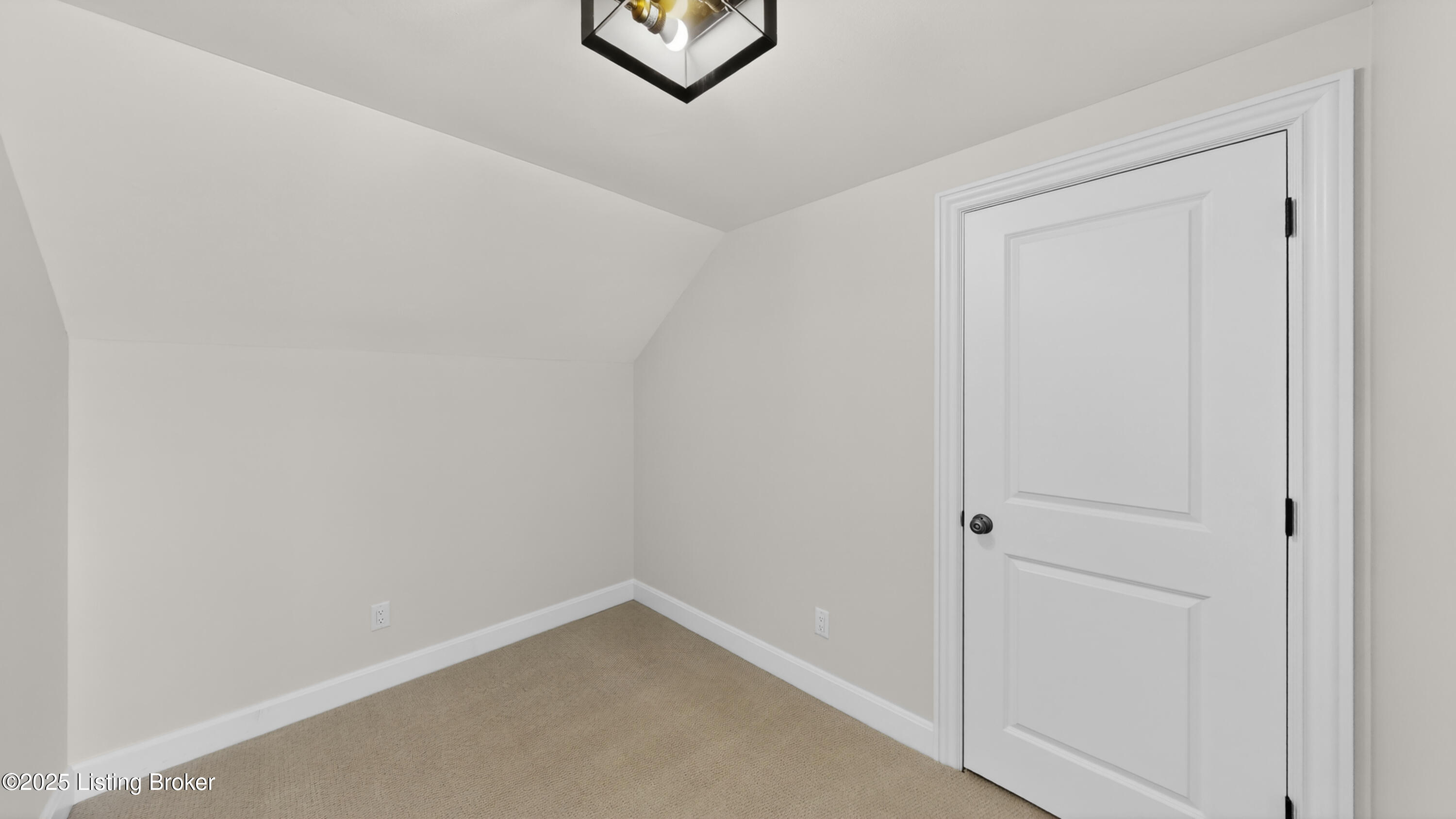 2109 Starmont Rd