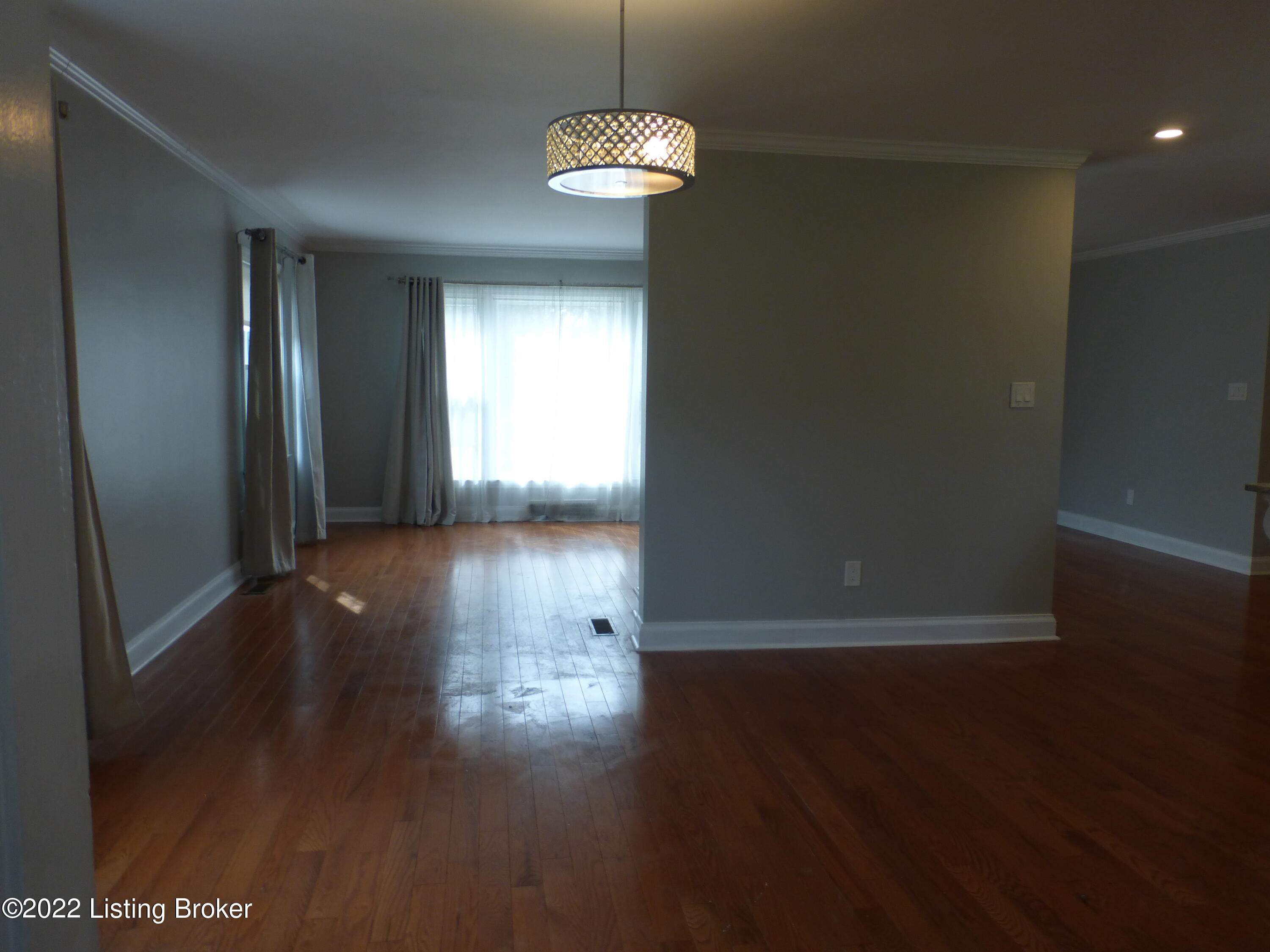701 Rudy Ln