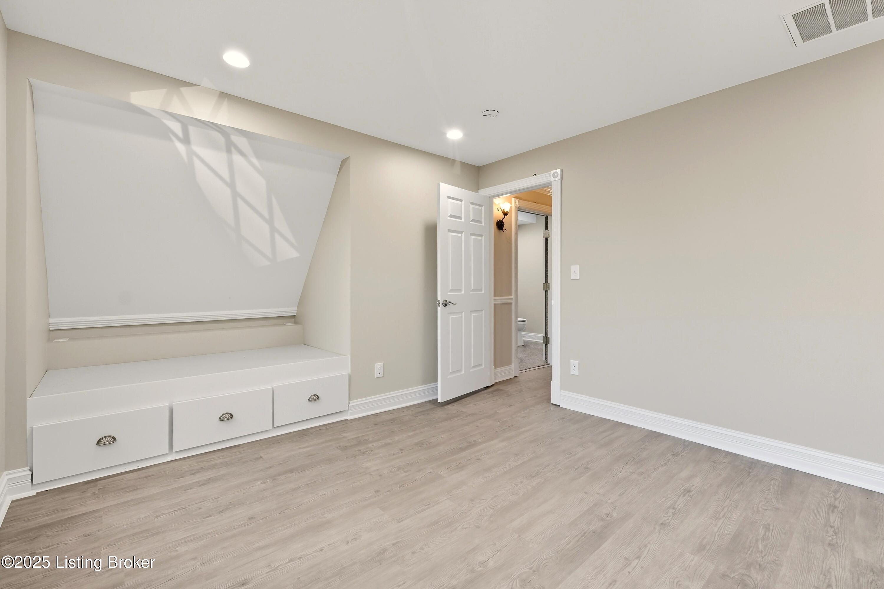 3407 Fayette Ave