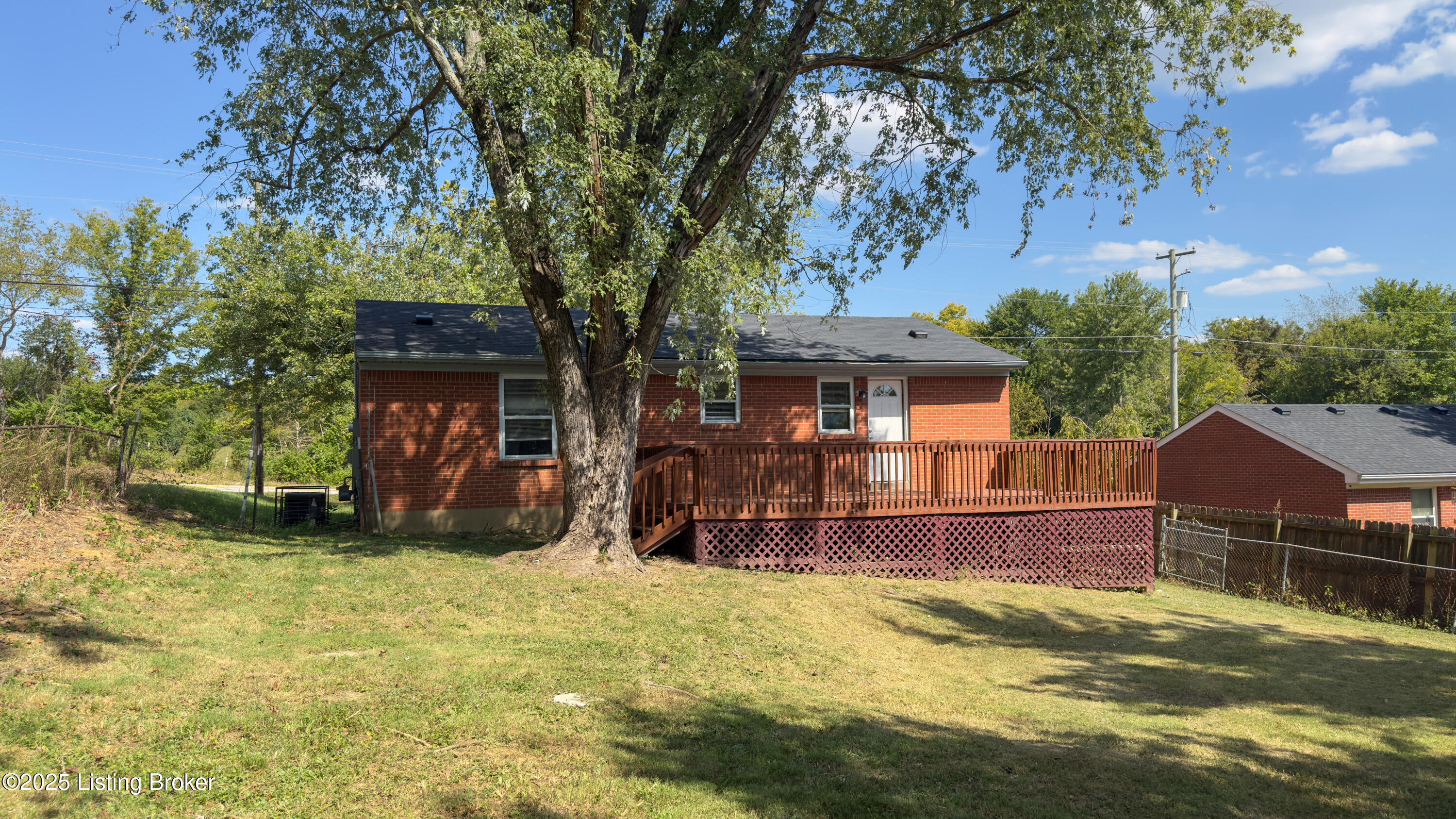 6812 Abbott Ln