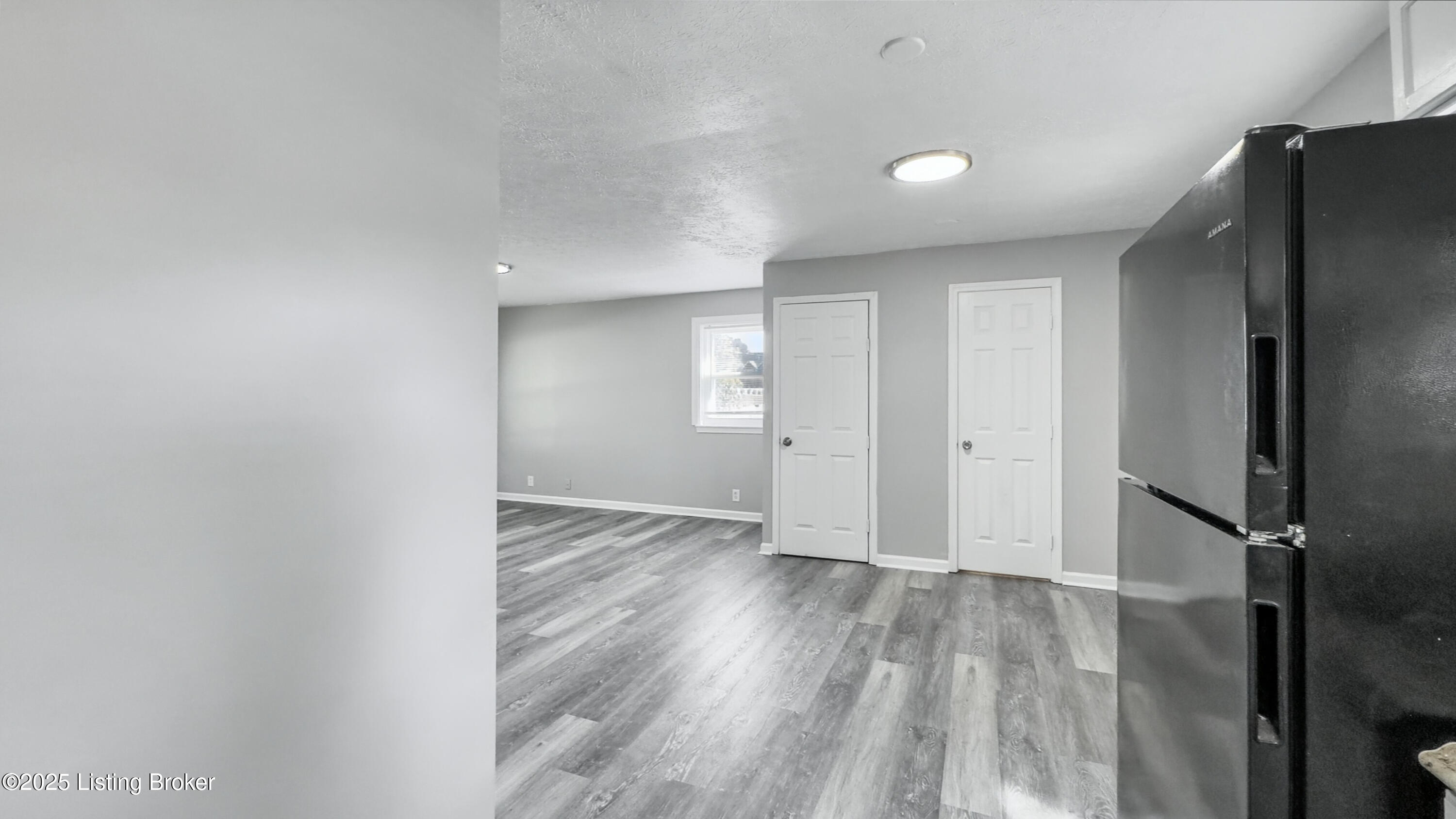 6812 Abbott Ln