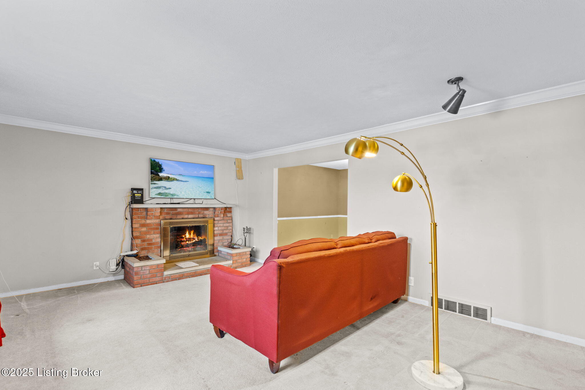 6017 Bay Pine Dr